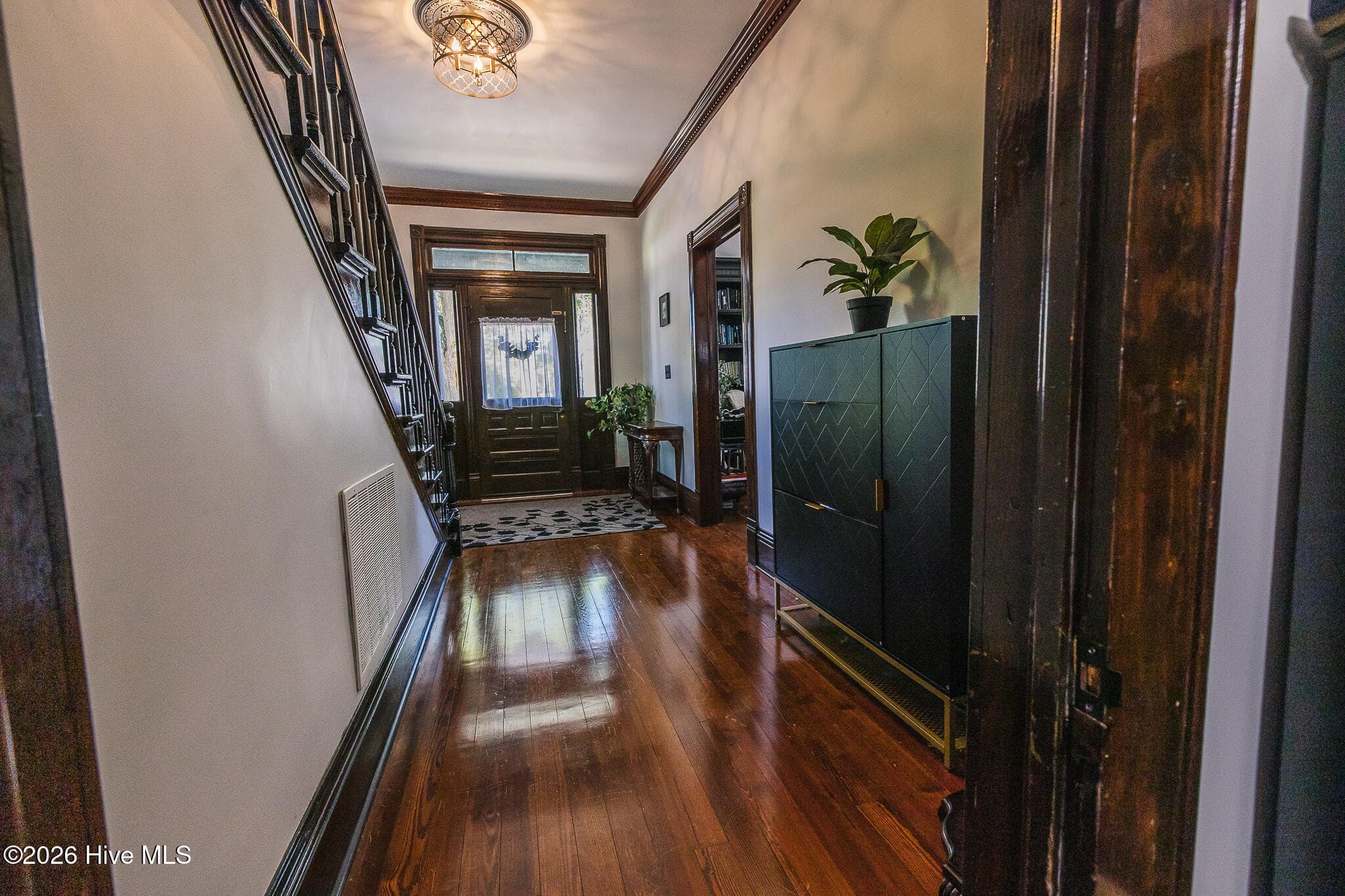Single Family Residence at 615 New Street, New Bern, NC 28560, photo 19 of 82
