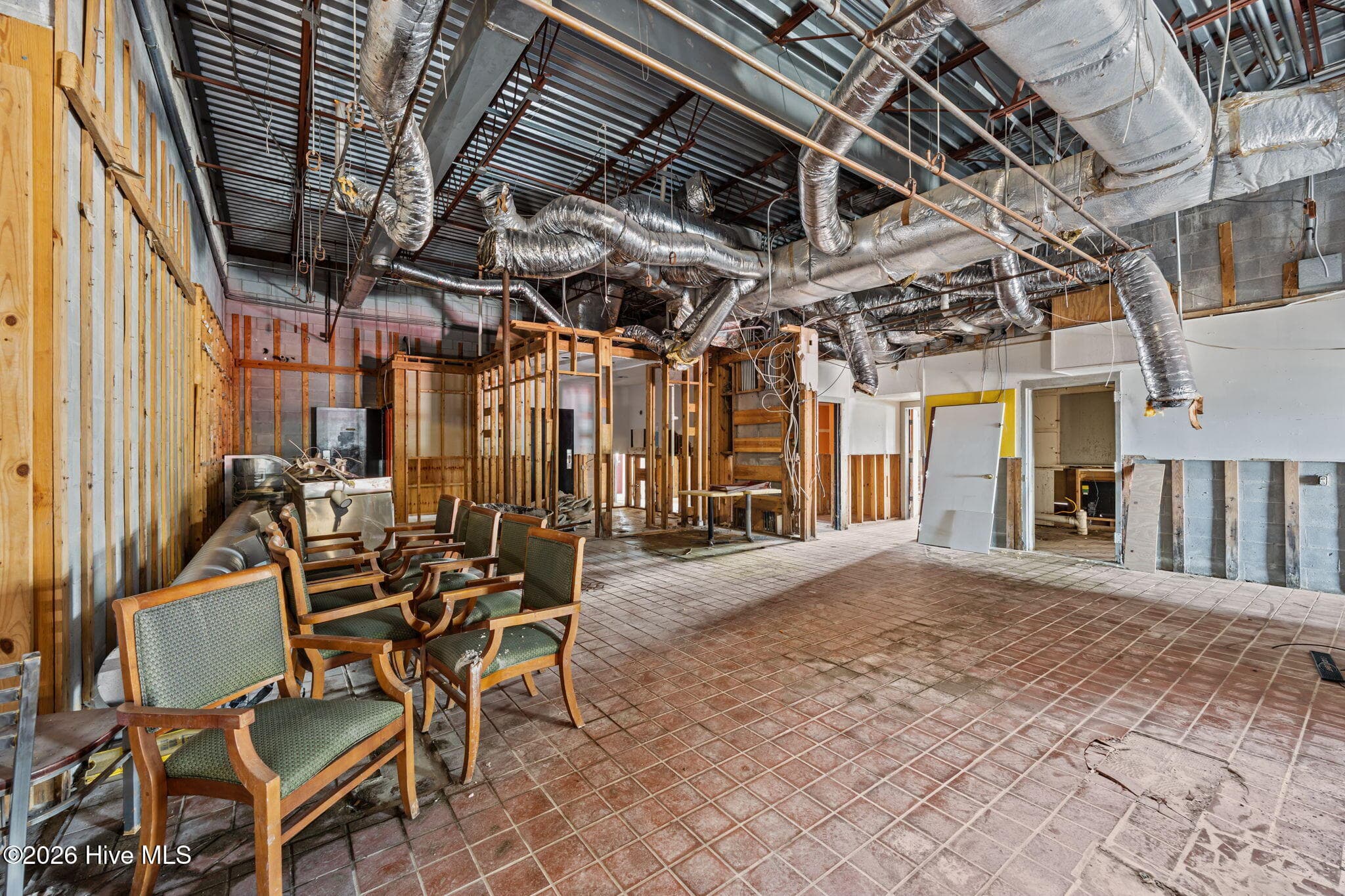 Commercial Sale at 100 Marina Drive, New Bern, NC 28560, photo 29 of 96