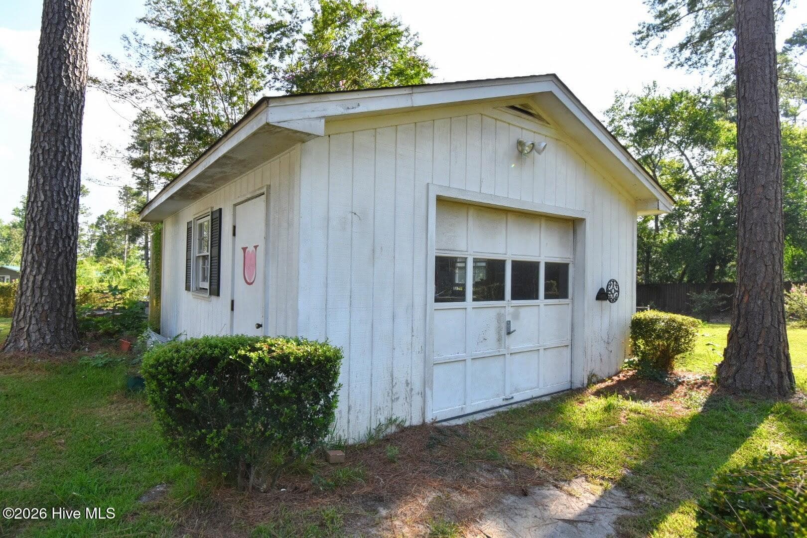 Detached garage/ workshop - 13 Farrington Way, North Augusta, SC 29860