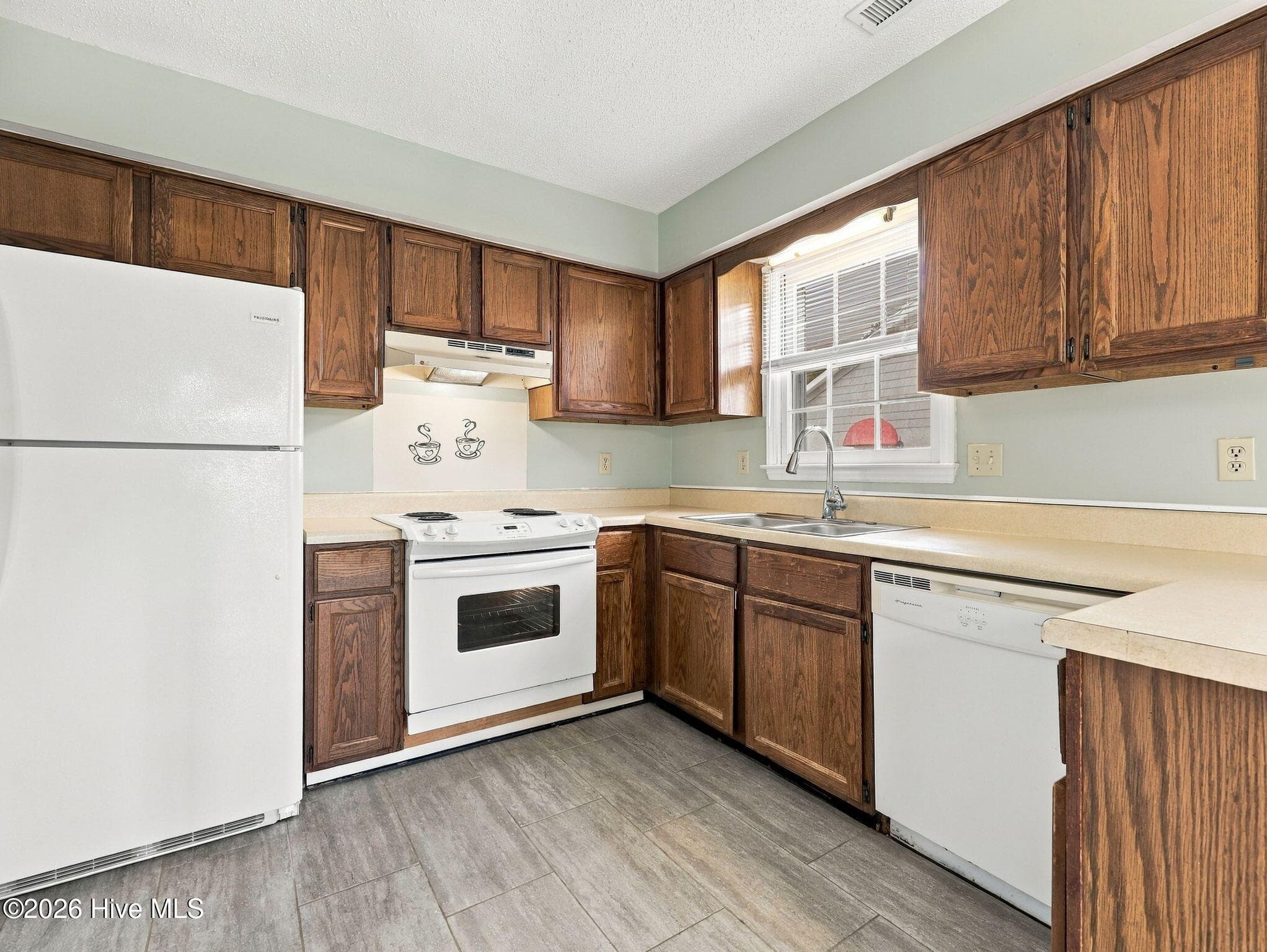 Single Family Residence at 2218 Bridle Trail, Midway Park, NC 28544, photo 33 of 60