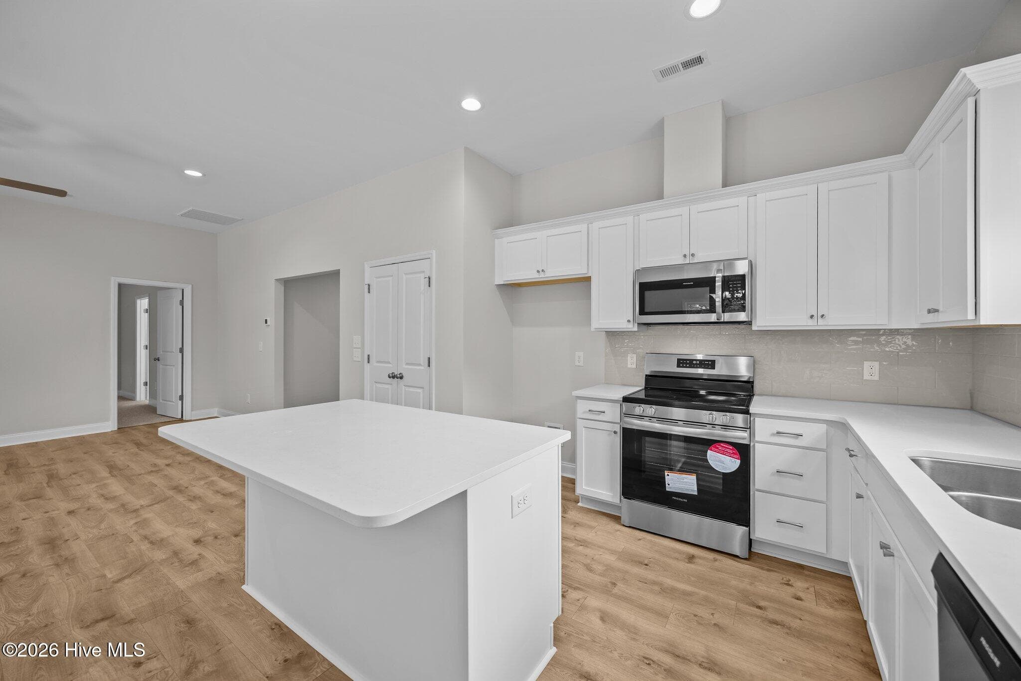 Photo of similar home - 2337 Rhinestone Drive, Winterville, NC 28590