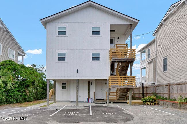 9 W Atlanta Street 3, Wrightsville Beach, NC 28480