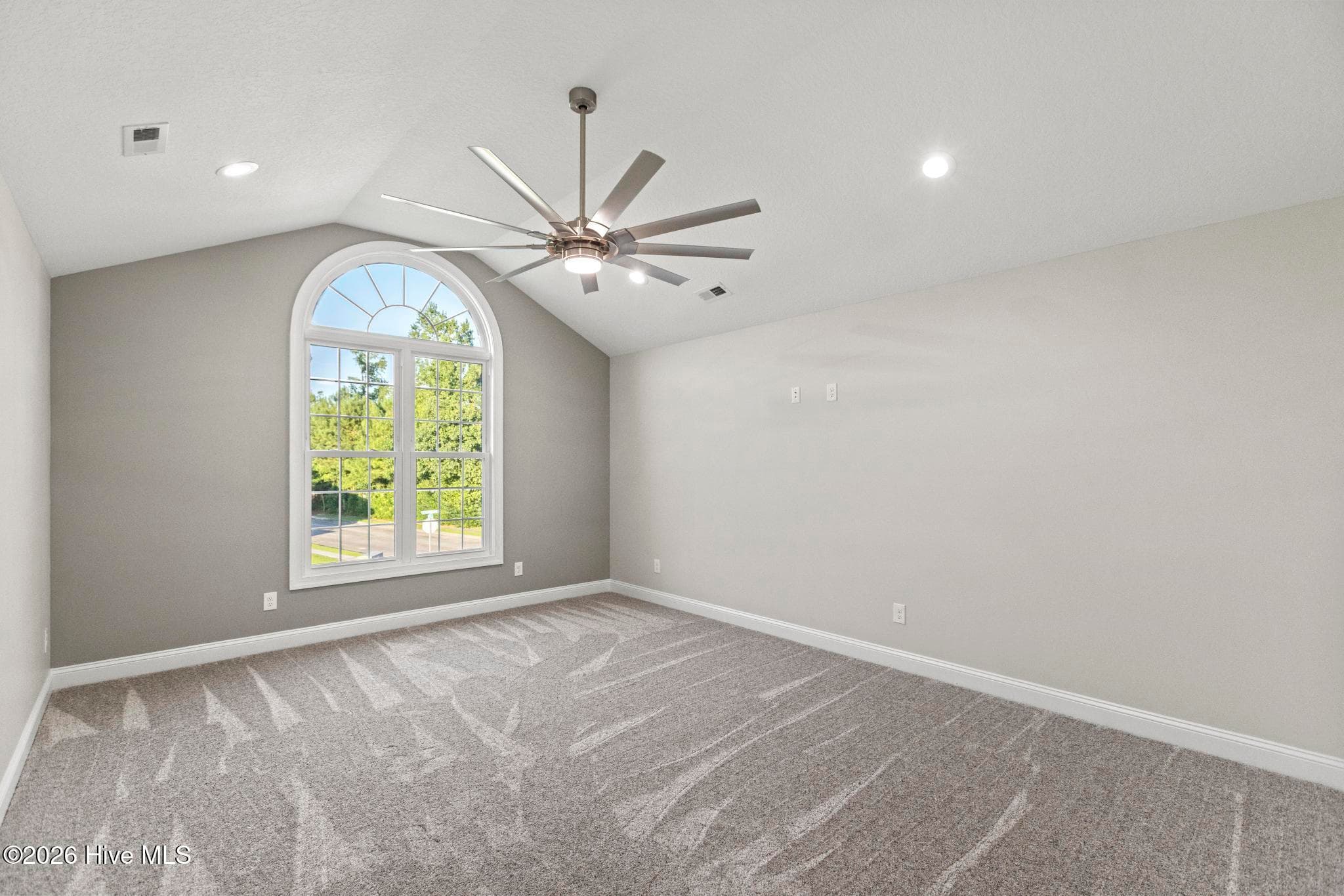 Single Family Residence at 401 King Richard Court, Jacksonville, NC 28546, photo 25 of 46