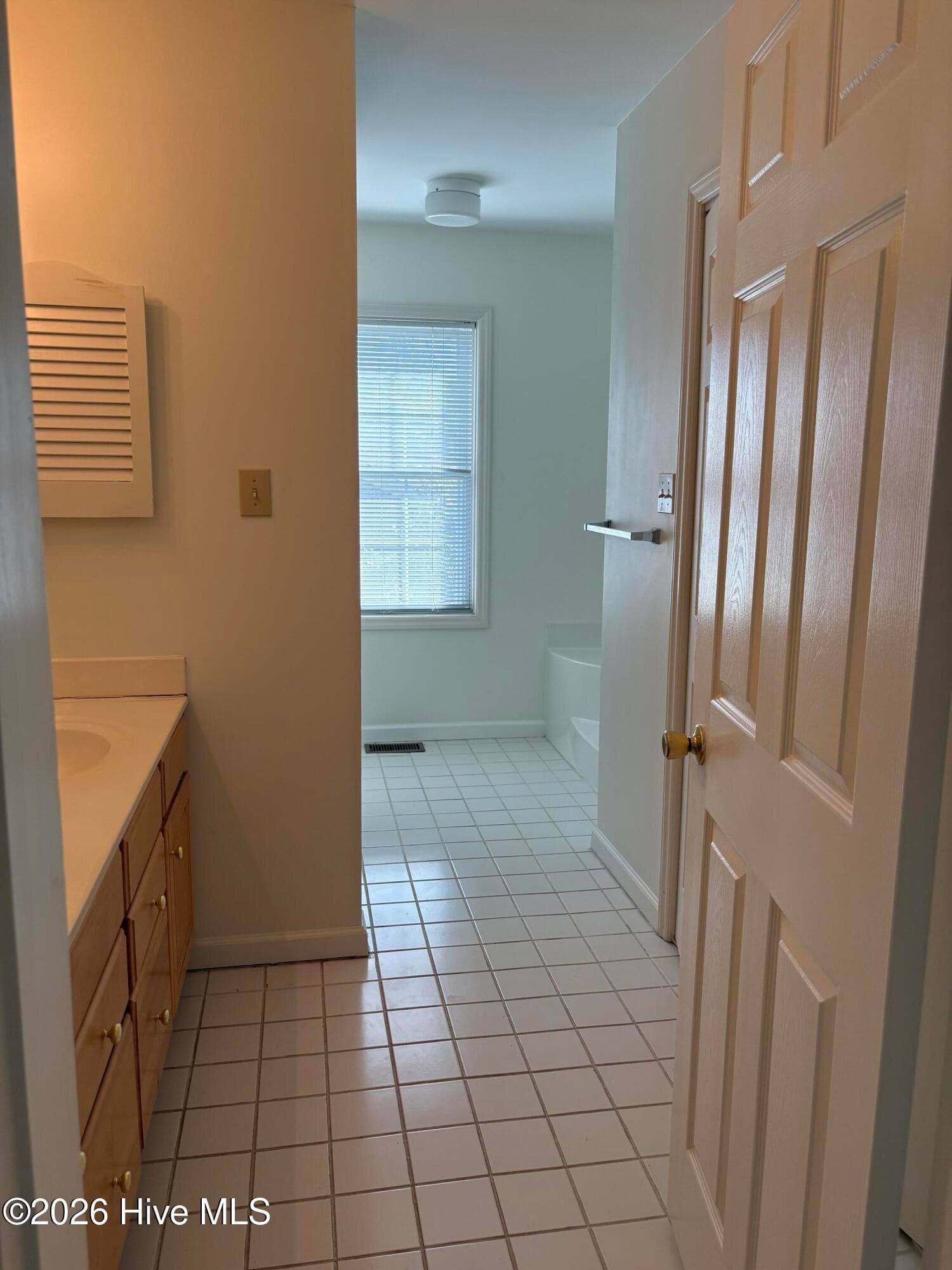 Single Family Residence at 15 Sandpiper Drive, Whispering Pines, NC 28327, Whispering Pines, photo 22 of 54