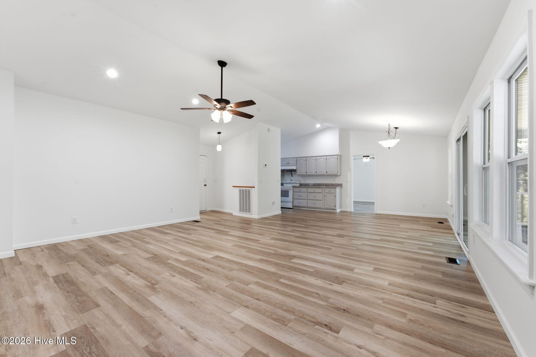 Single Family Residence at 5111 Summer Wood Lane, Young Harris, GA 30582, photo 20 of 45