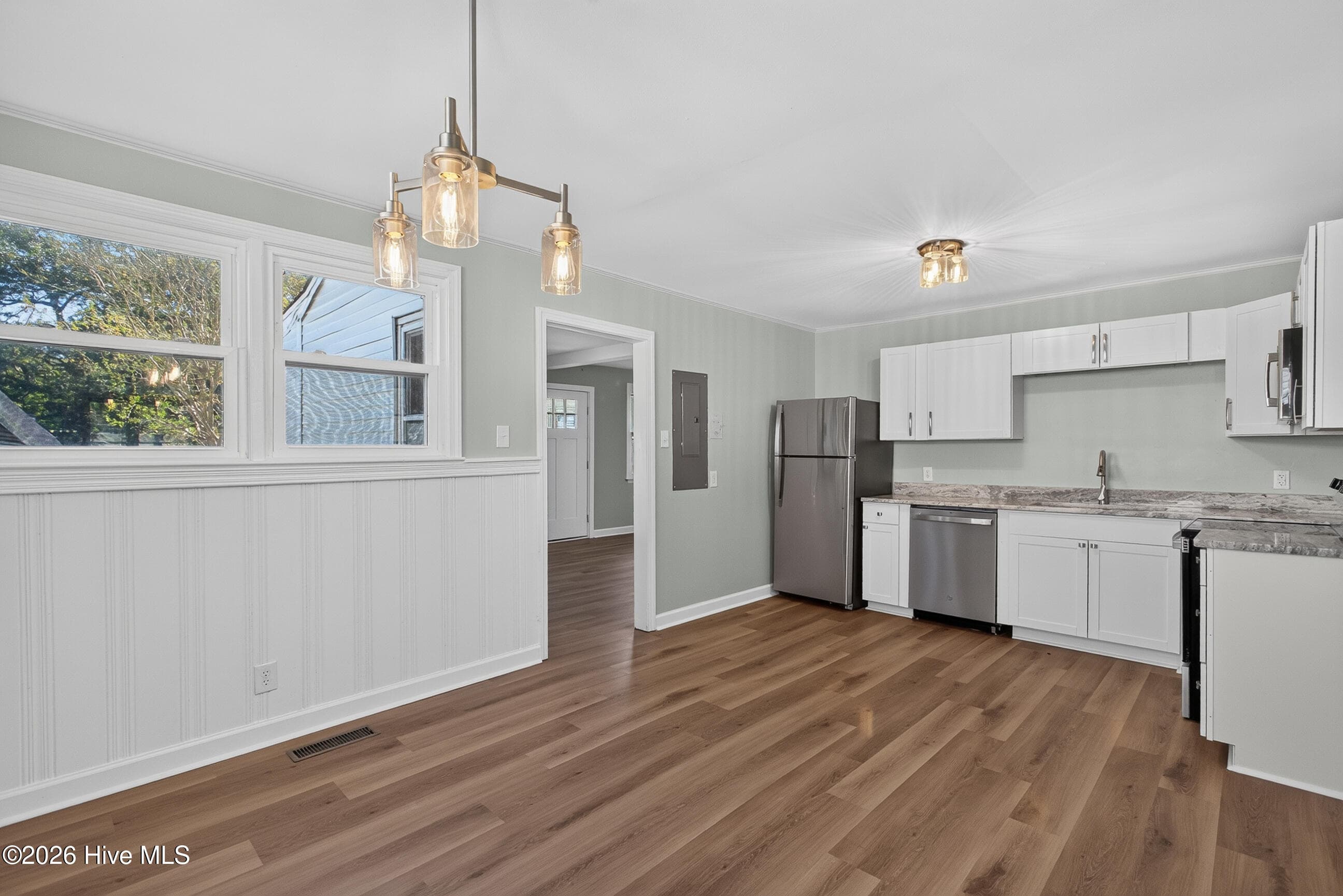 Single Family Residence at 127 Bryan Place, Jacksonville, NC 28540, photo 15 of 36