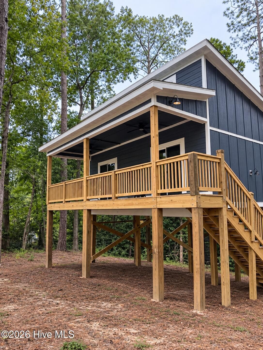 Virtually Staged - finished rail and removed construction debris. - 234 Manchester Road, Havelock, NC 28532