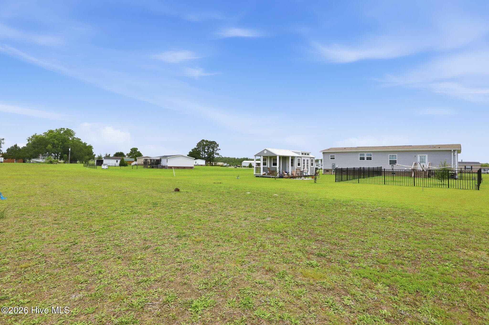 Manufactured Home at 203 Magnolia Drive, Stella, NC 28582, photo 31 of 40