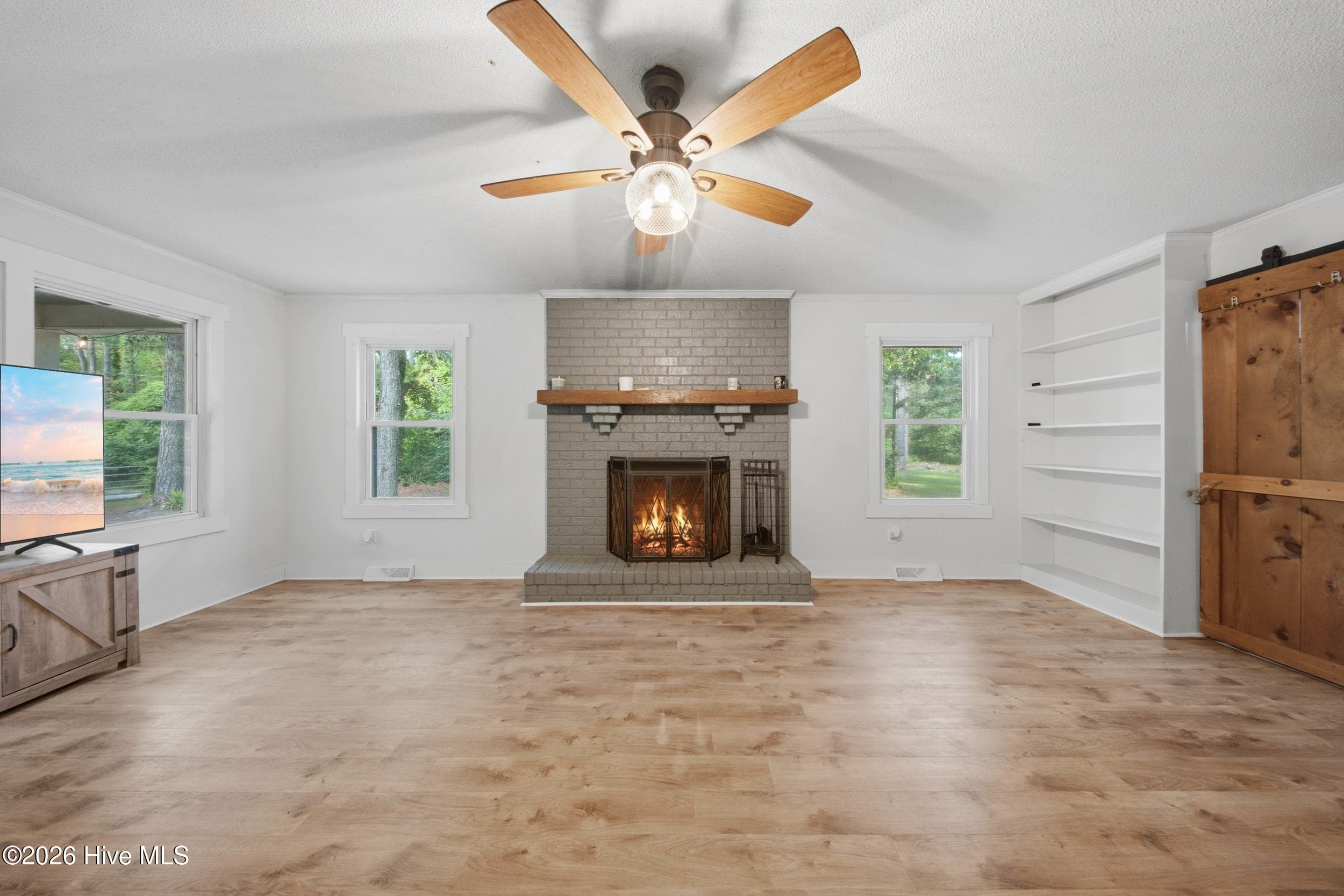 Single Family Residence at 458 Annandale Trace, Hampstead, NC 28443, photo 11 of 61