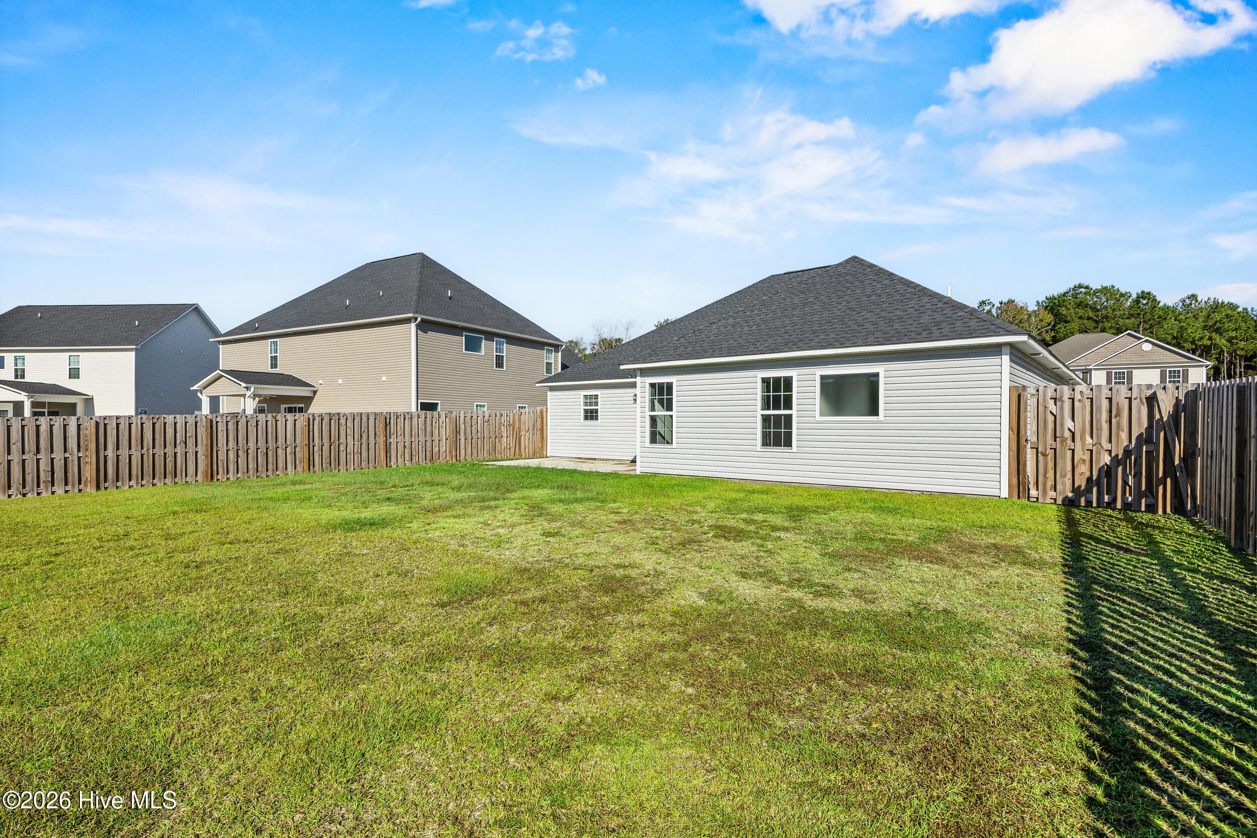 Single Family Residence at 496 Pebble Shore Drive, Sneads Ferry, NC 28460, Sneads Ferry, photo 35 of 48