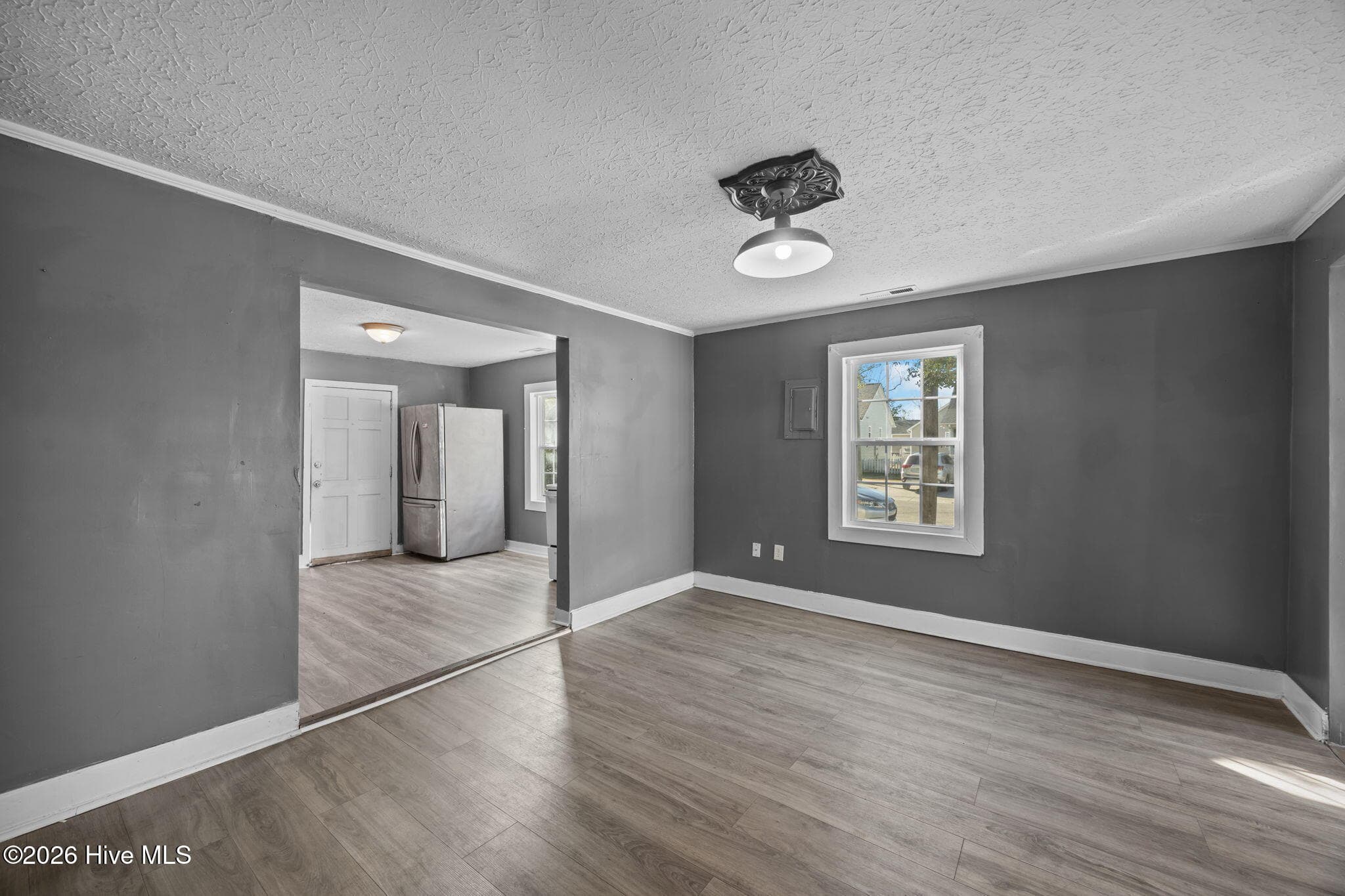 Single Family Residence at 1402 Wooster Street, Wilmington, NC 28401, photo 5 of 7