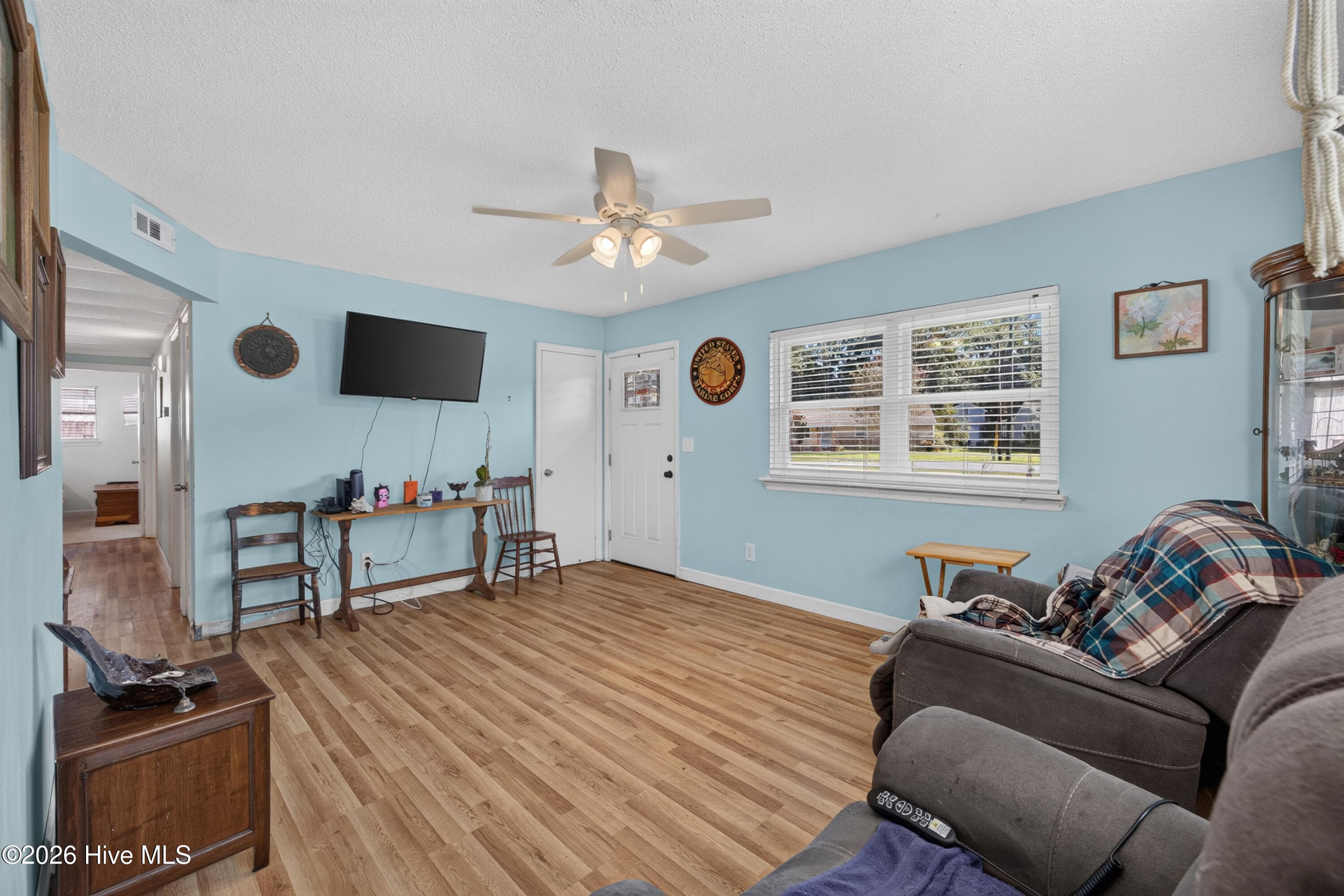 Single Family Residence at 201 Southwold Drive, Wilmington, NC 28409, photo 3 of 21