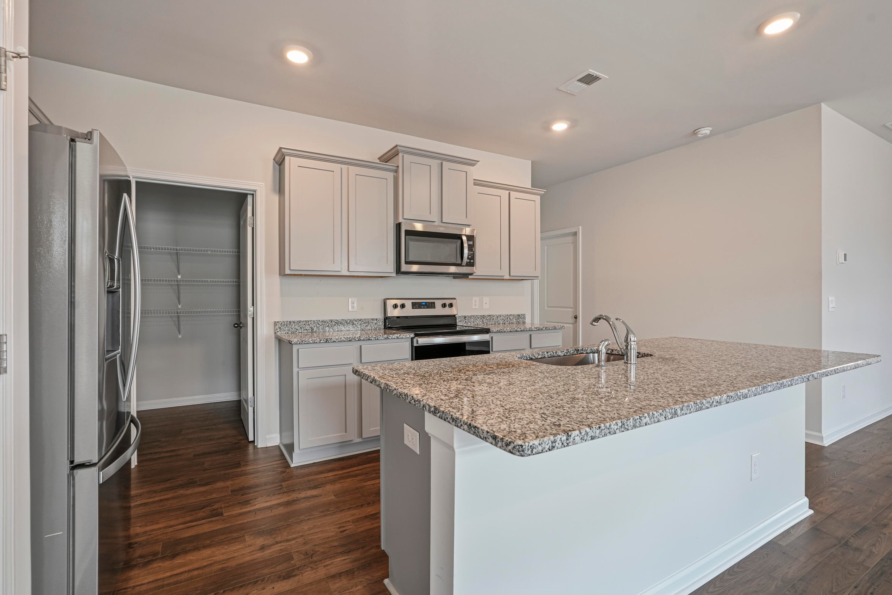Single Family Residence at 5091 Captain Drive, Grovetown, GA 30813, photo 10 of 50