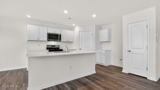 Single Family Residence at 515 Chestnut Oak Drive, Sanford, NC 27332, photo 9 of 34