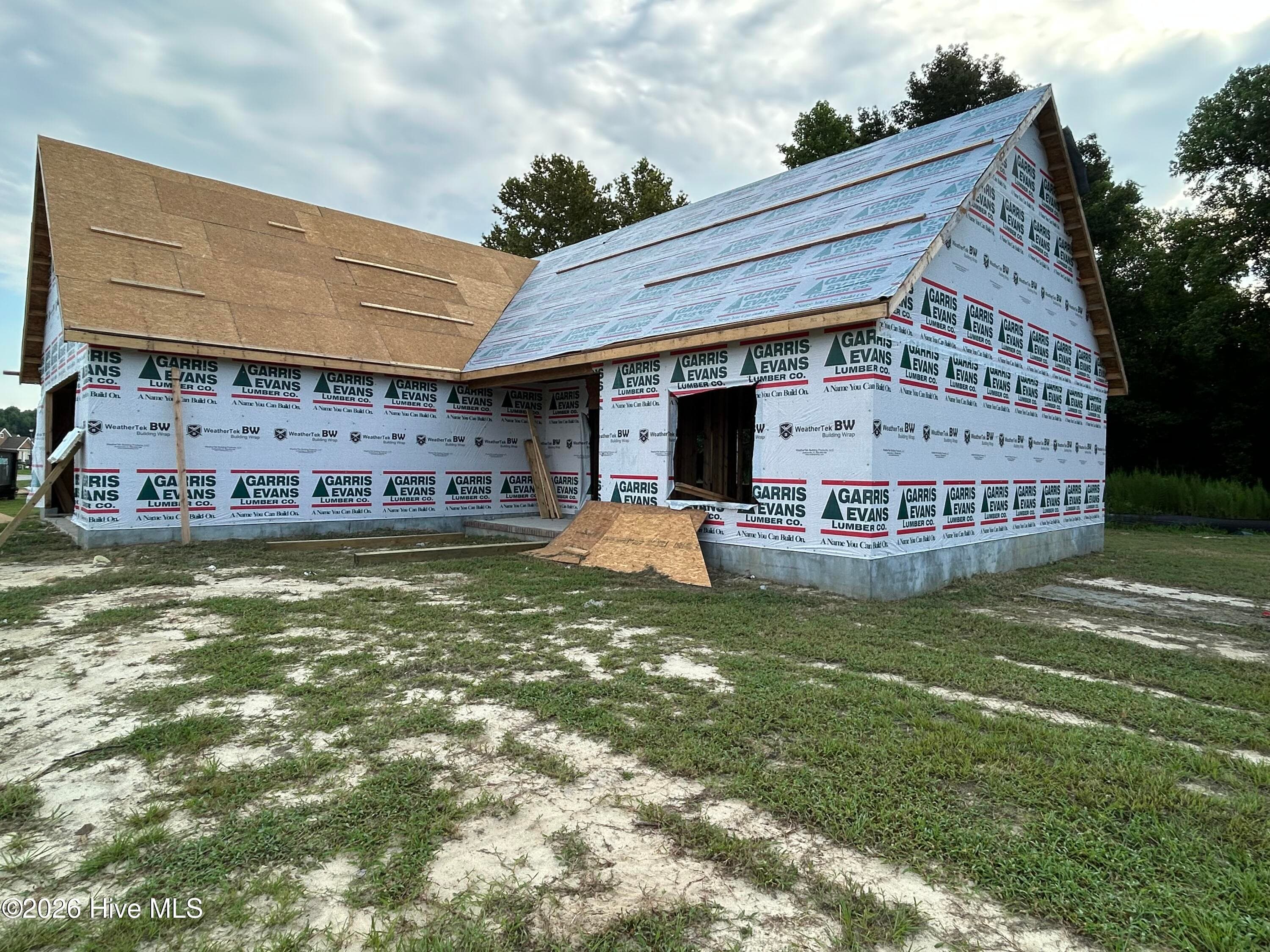 Single Family Residence at 509 Romney Drive, Beulaville, NC 28518, photo 5 of 27
