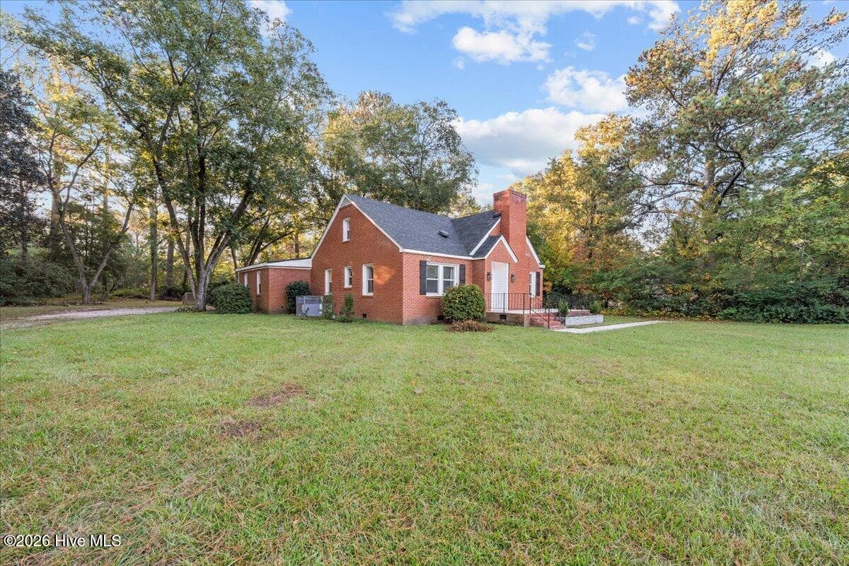 Single Family Residence at 2045 N Nc 27 W, Lillington, NC 27546, Lillington, photo 20 of 23