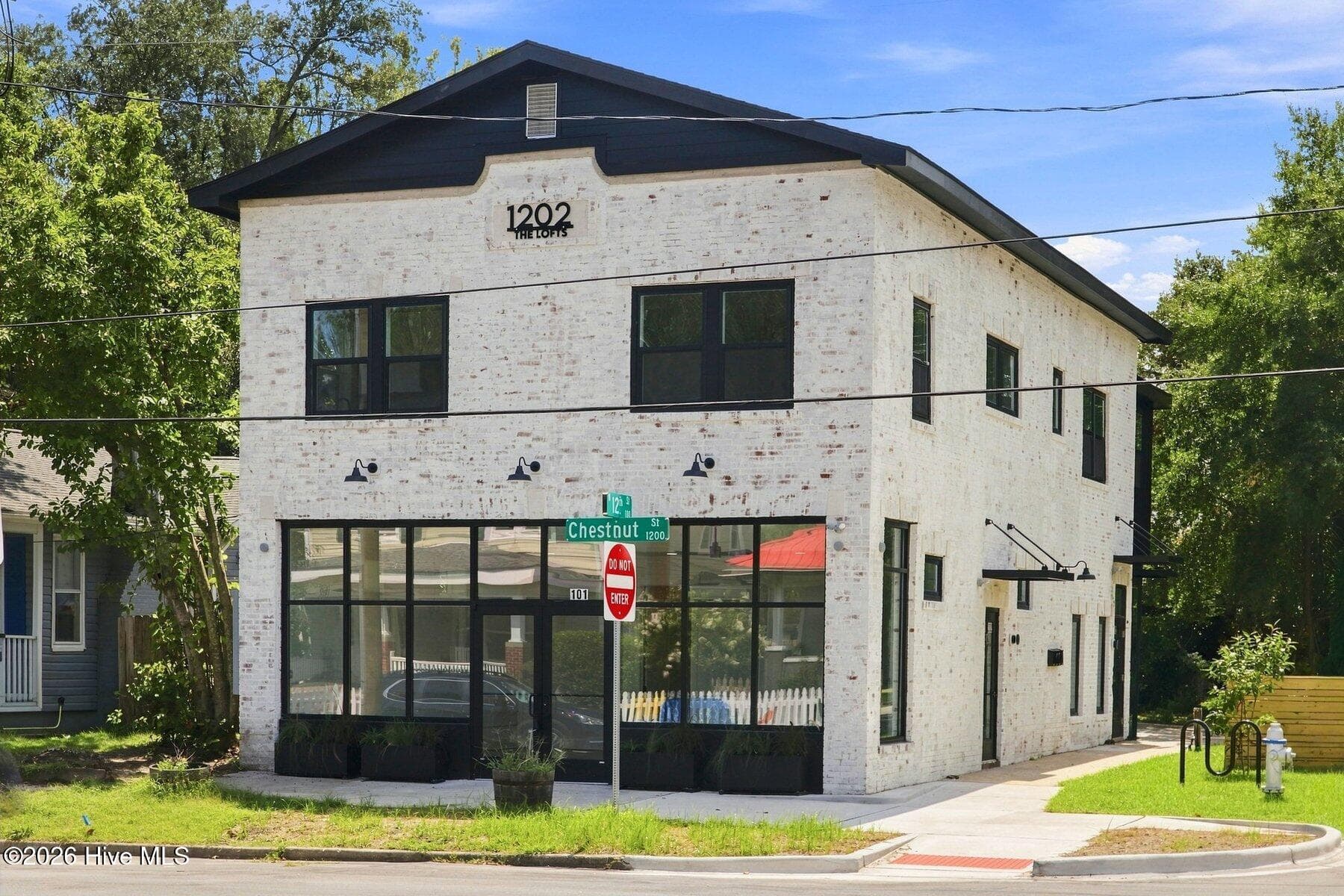 1202 Chestnut Street, Wilmington, NC 28401