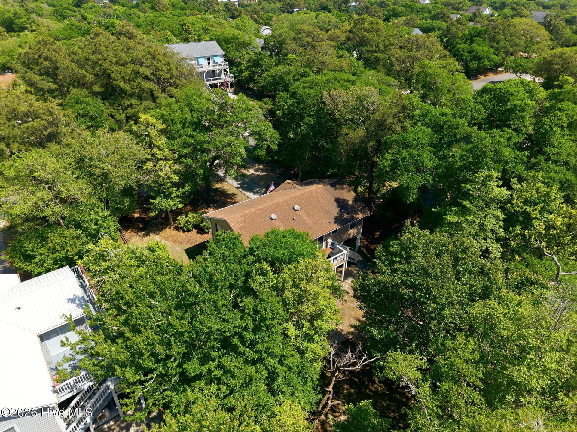 Single Family Residence at 137 Doe Drive, Emerald Isle, NC 28594, photo 9 of 49