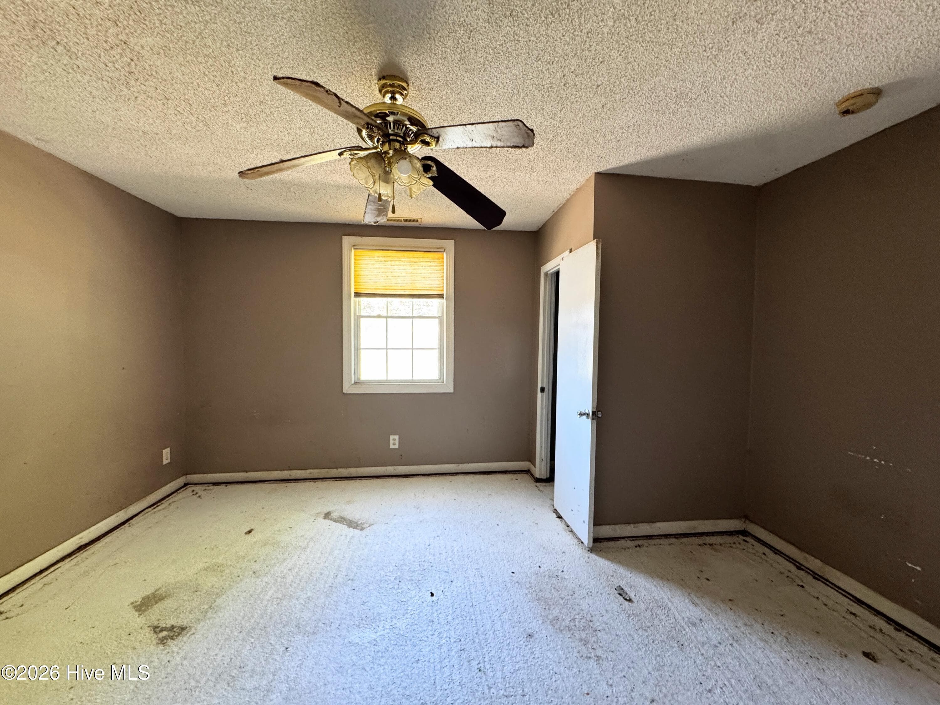 Single Family Residence at 739 Sloop Point Road, Hampstead, NC 28443, photo 19 of 32