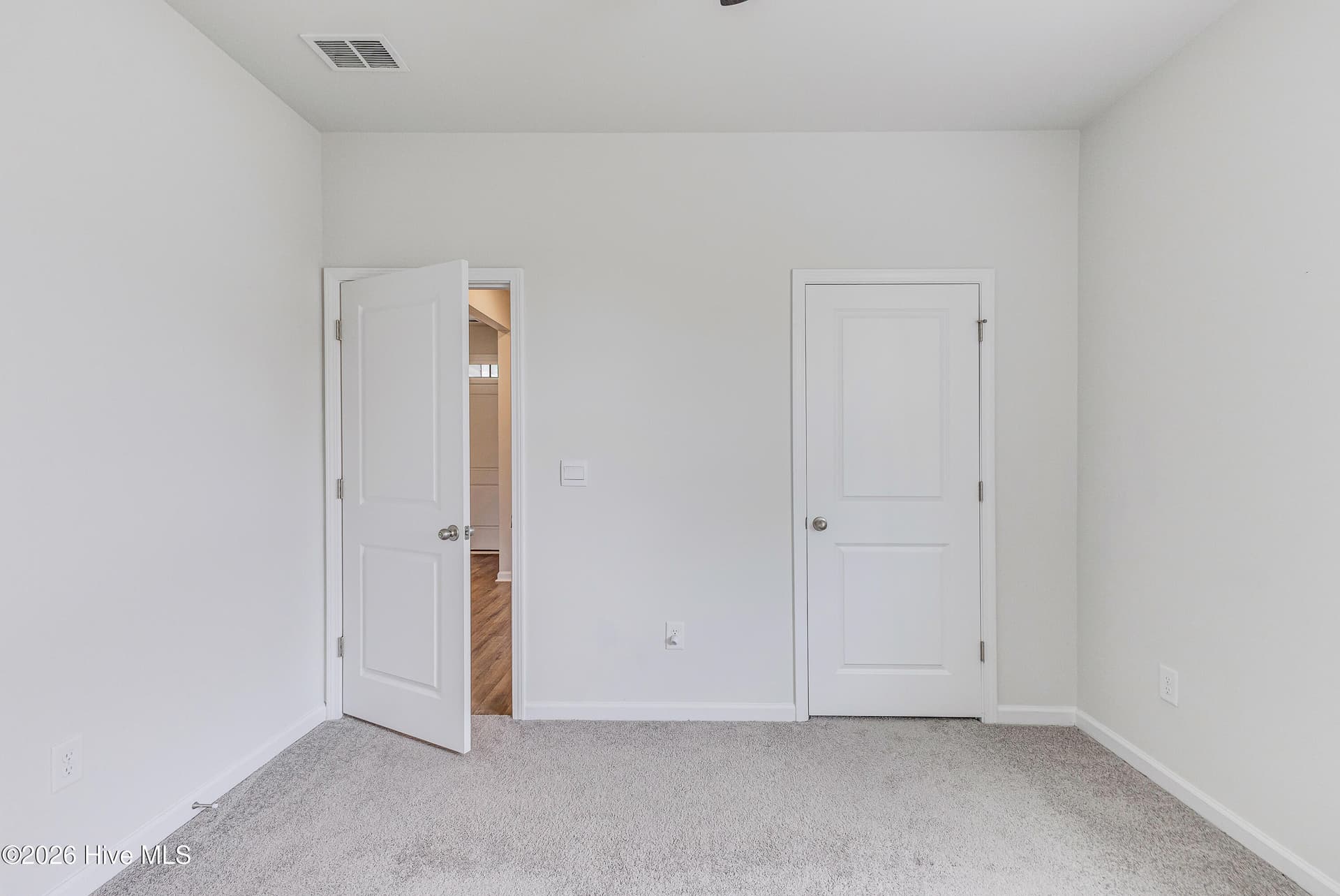 Guest bedroom - 1038 Burled Oak Ridge Loop SE, Bolivia, NC 28422