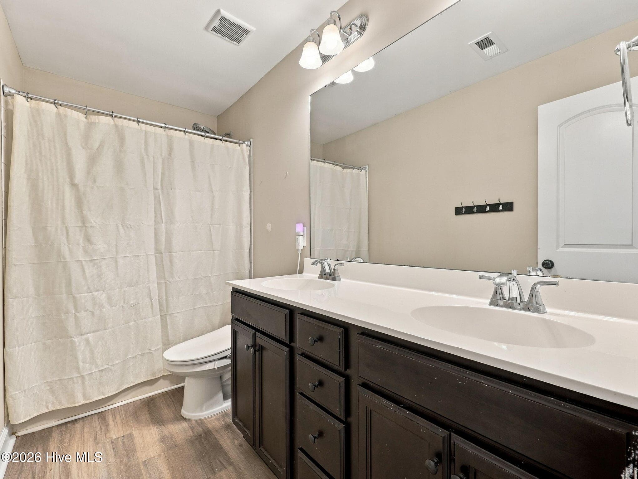 Single Family Residence at 503 Ginn Street, Jacksonville, NC 28540, photo 37 of 55