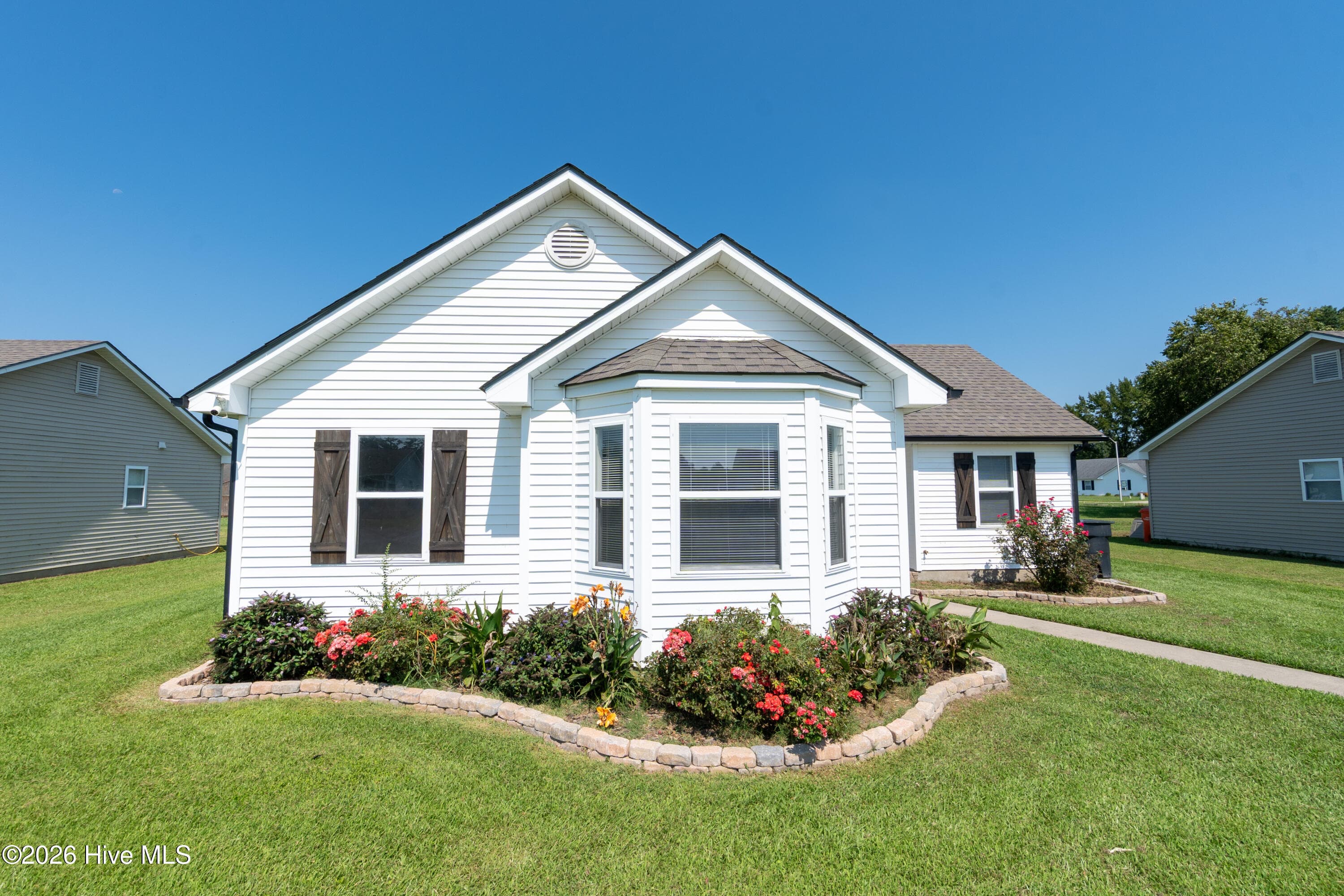 Single Family Residence at 105 Raintree Run, Elizabeth City, NC 27909, photo 2 of 48