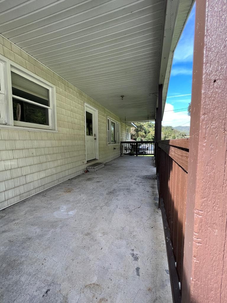 Residential at 1050 US Highway 19, Topton, NC 28781, photo 15 of 31