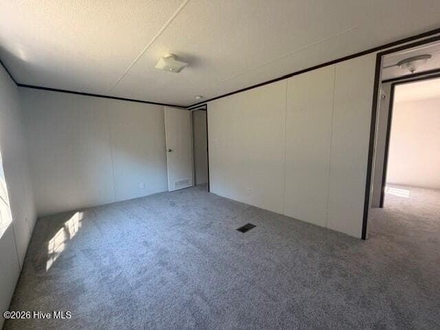 Manufactured Home at 105 Hourglass Lane, Jacksonville, NC 28540, photo 11 of 17