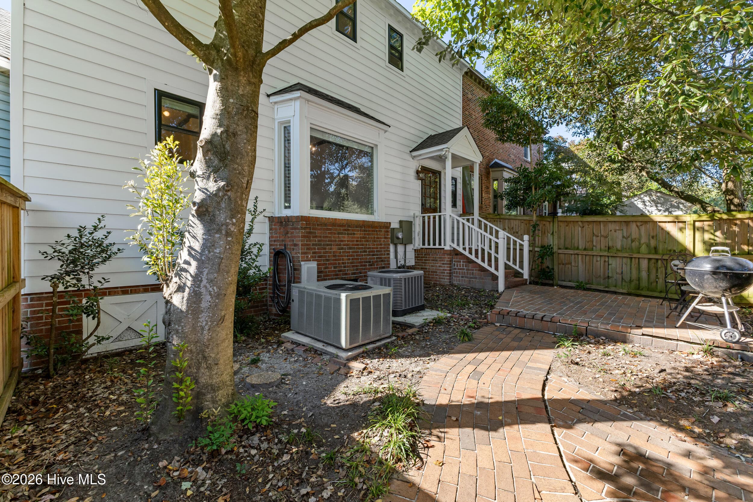 Townhouse at 4 St Marys Place, Wilmington, NC 28403, photo 33 of 33