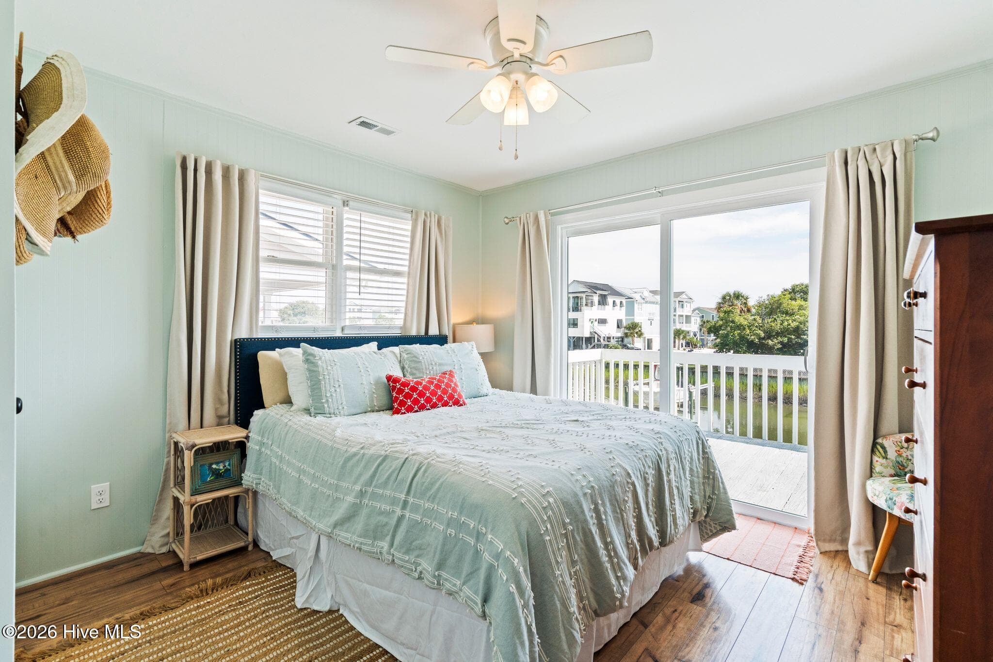 Single Family Residence at 186 Sailfish Drive, Holden Beach, NC 28462, Holden Beach, photo 27 of 50