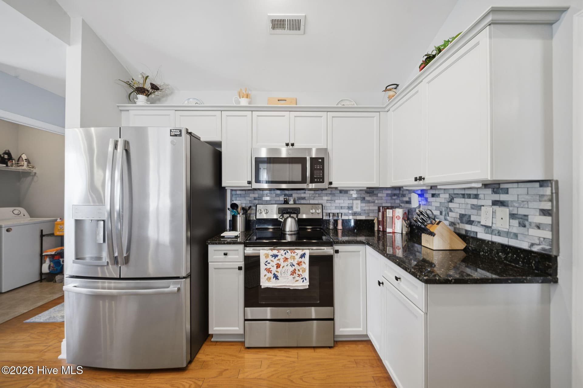 Single Family Residence at 205 Whitehill Road, Leland, NC 28451, photo 21 of 53