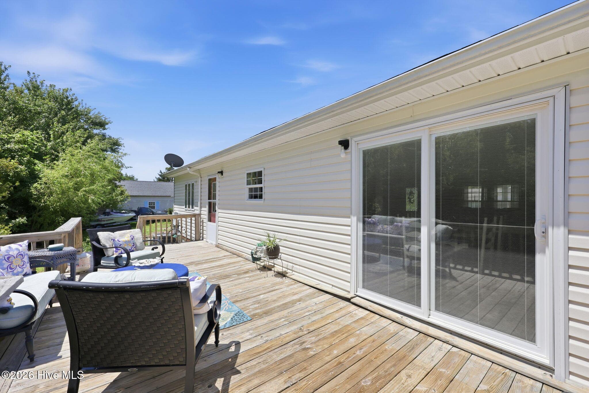 Manufactured Home at 202 Willis Drive, Harkers Island, NC 28531, Harkers Island, photo 9 of 48