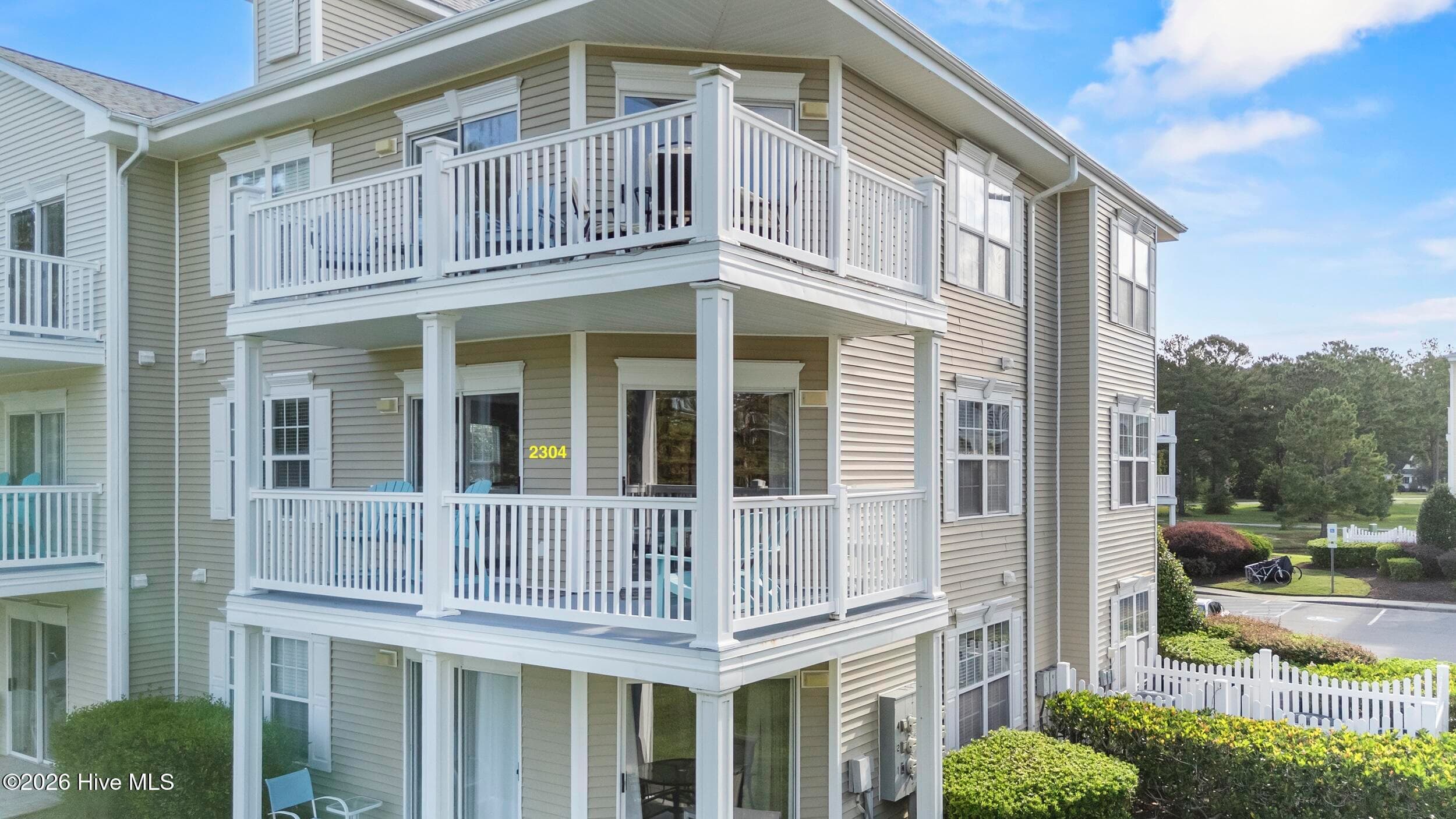 2nd Floor End Unit overlooking golf course - 1215 N Middleton Drive NW 2304, Calabash, NC 28467
