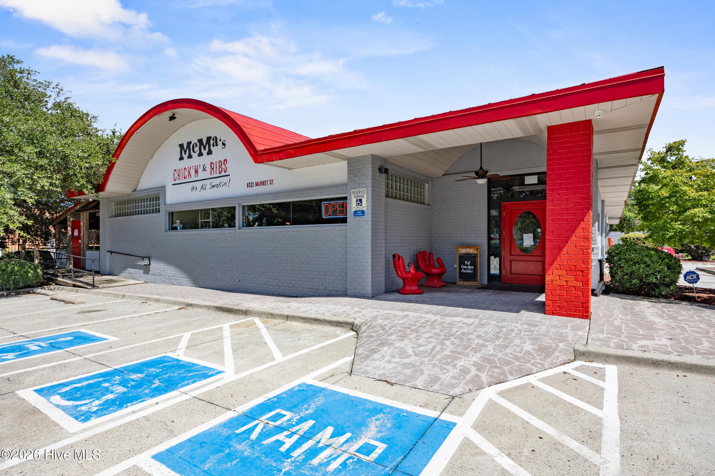 Business at 8232 Market Street, Wilmington, NC 28411, photo 4 of 90