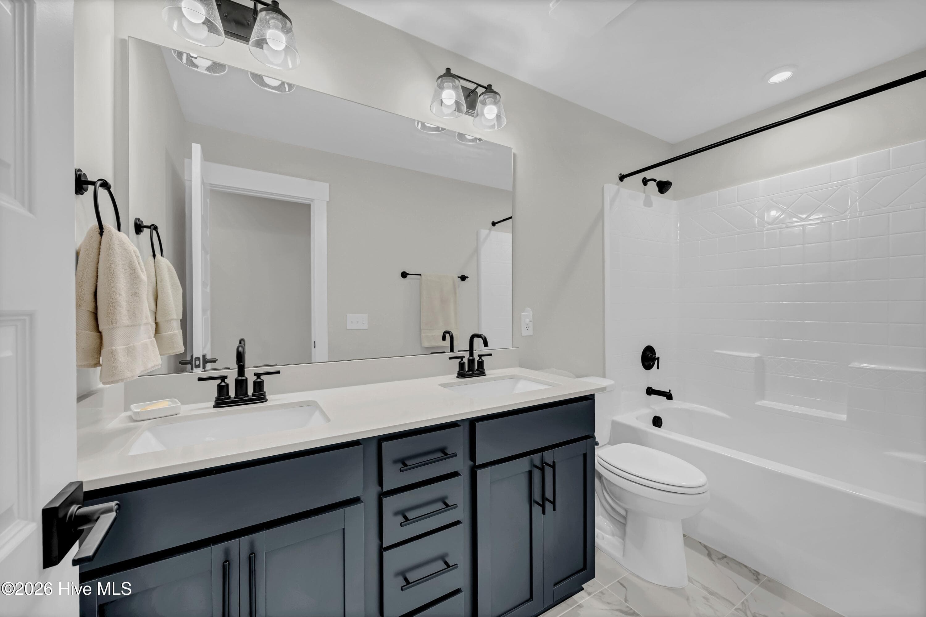 Single Family Residence at 1012 Fawn Valley Way, Wilmington, NC 28409, photo 23 of 41