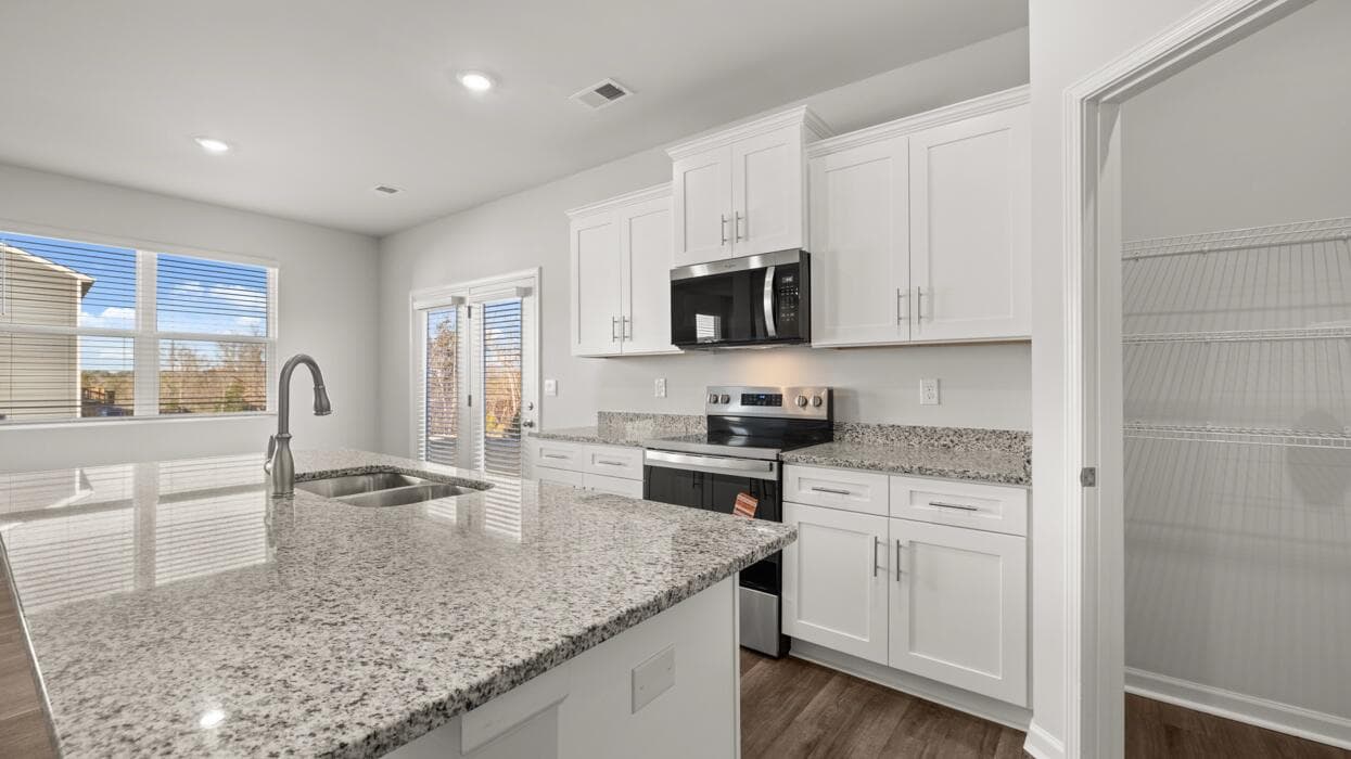 Single Family Residence at 5151 Captain Drive, Grovetown, GA 30813, photo 13 of 45