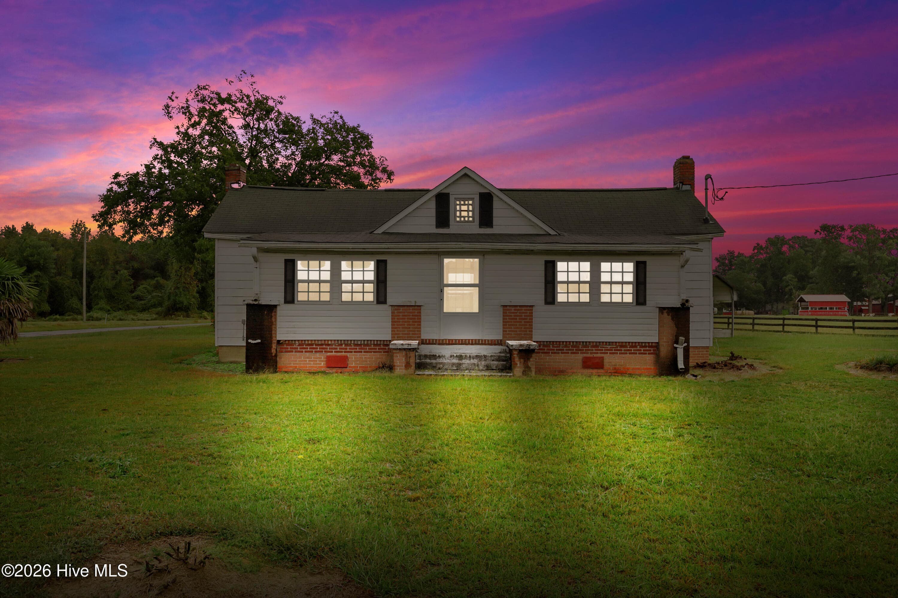 Single Family Residence at 1169 Grantham School Road, Mount Olive, NC 28365, photo 4 of 58
