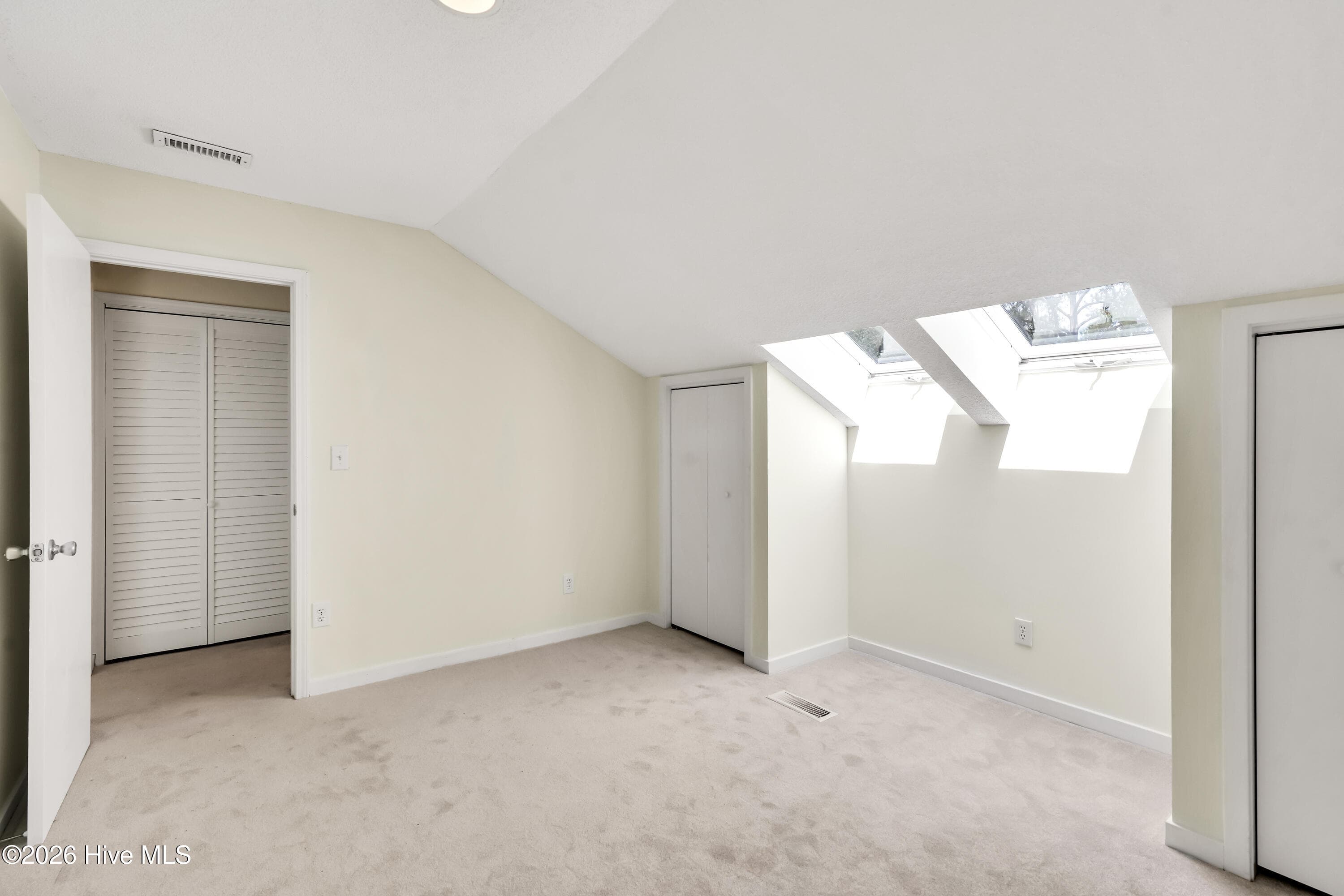 Townhouse at 1433 Villa Place E, Wilmington, NC 28409, photo 32 of 53