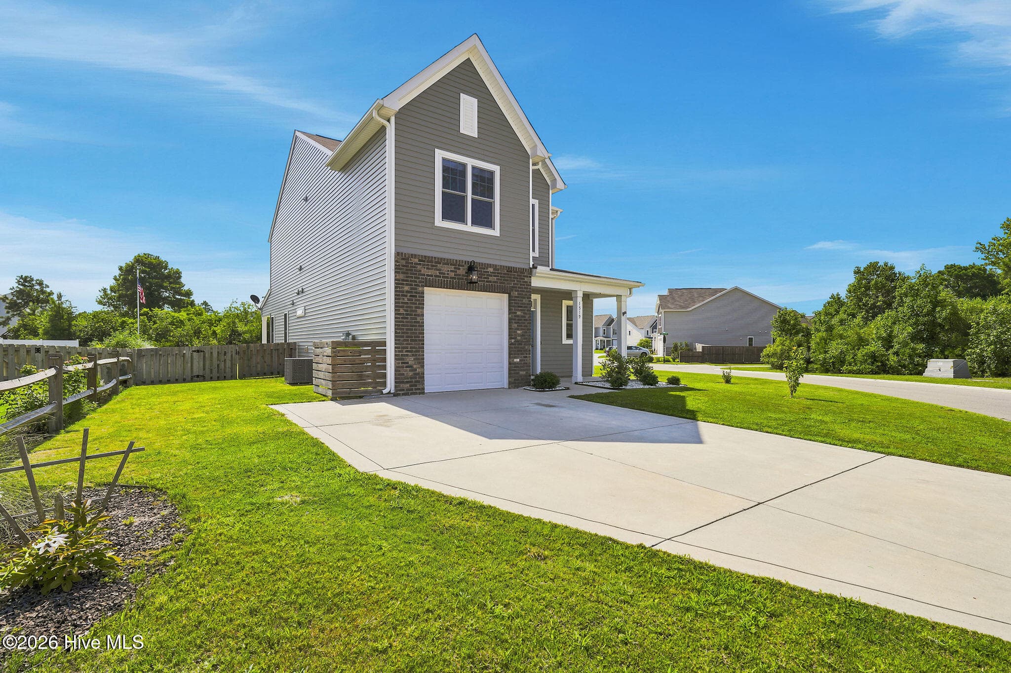 Single Family Residence at 1519 Judith Drive SE, Bolivia, NC 28422, photo 6 of 96