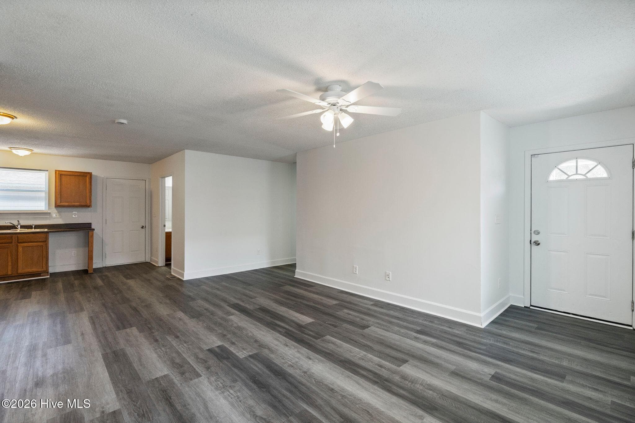 Single Family Residence at 3913 Prices Lane, Wilmington, NC 28405, photo 8 of 56
