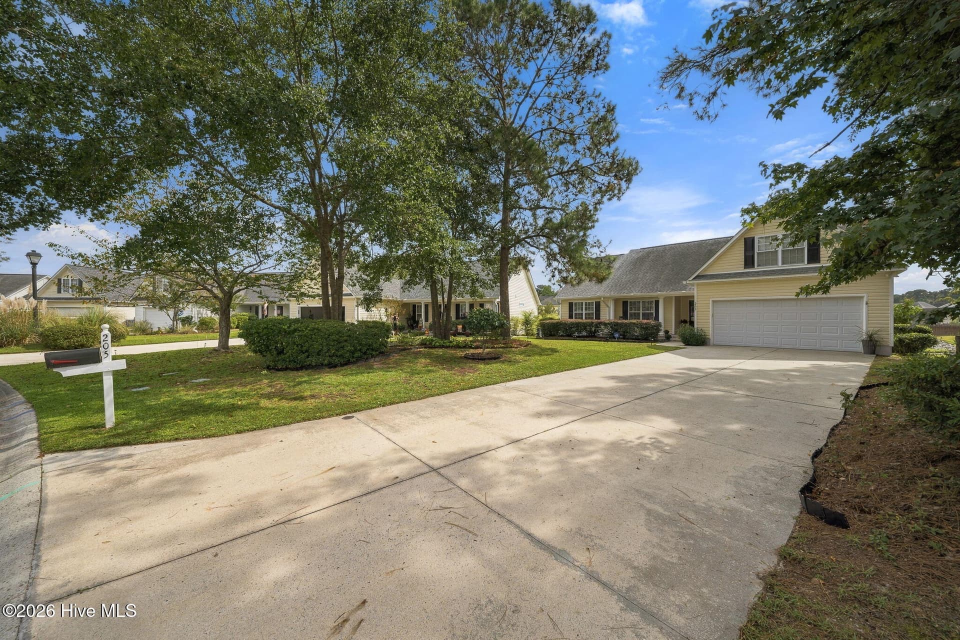 Single Family Residence at 205 Whitehill Road, Leland, NC 28451, photo 3 of 53