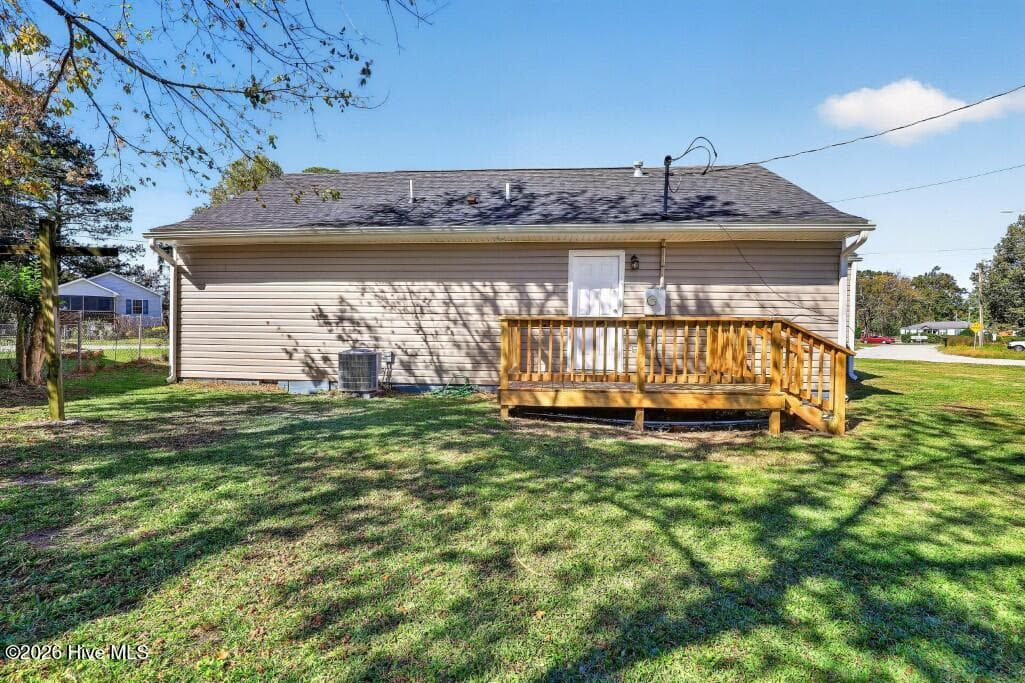 Rear Yar - 830 Clark Avenue, New Bern, NC 28560