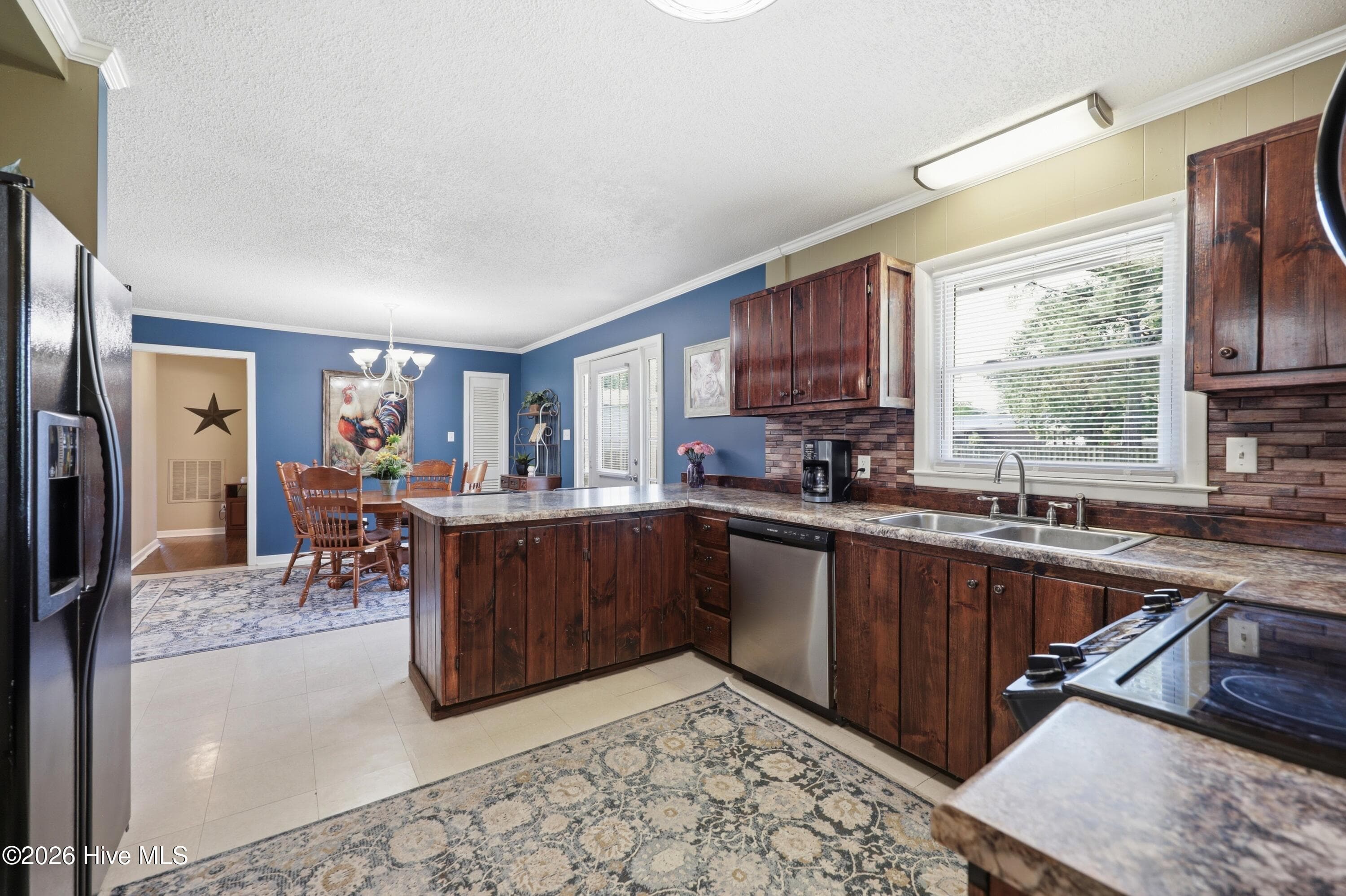Single Family Residence at 755 Central Avenue, Kinston, NC 28504, photo 20 of 41