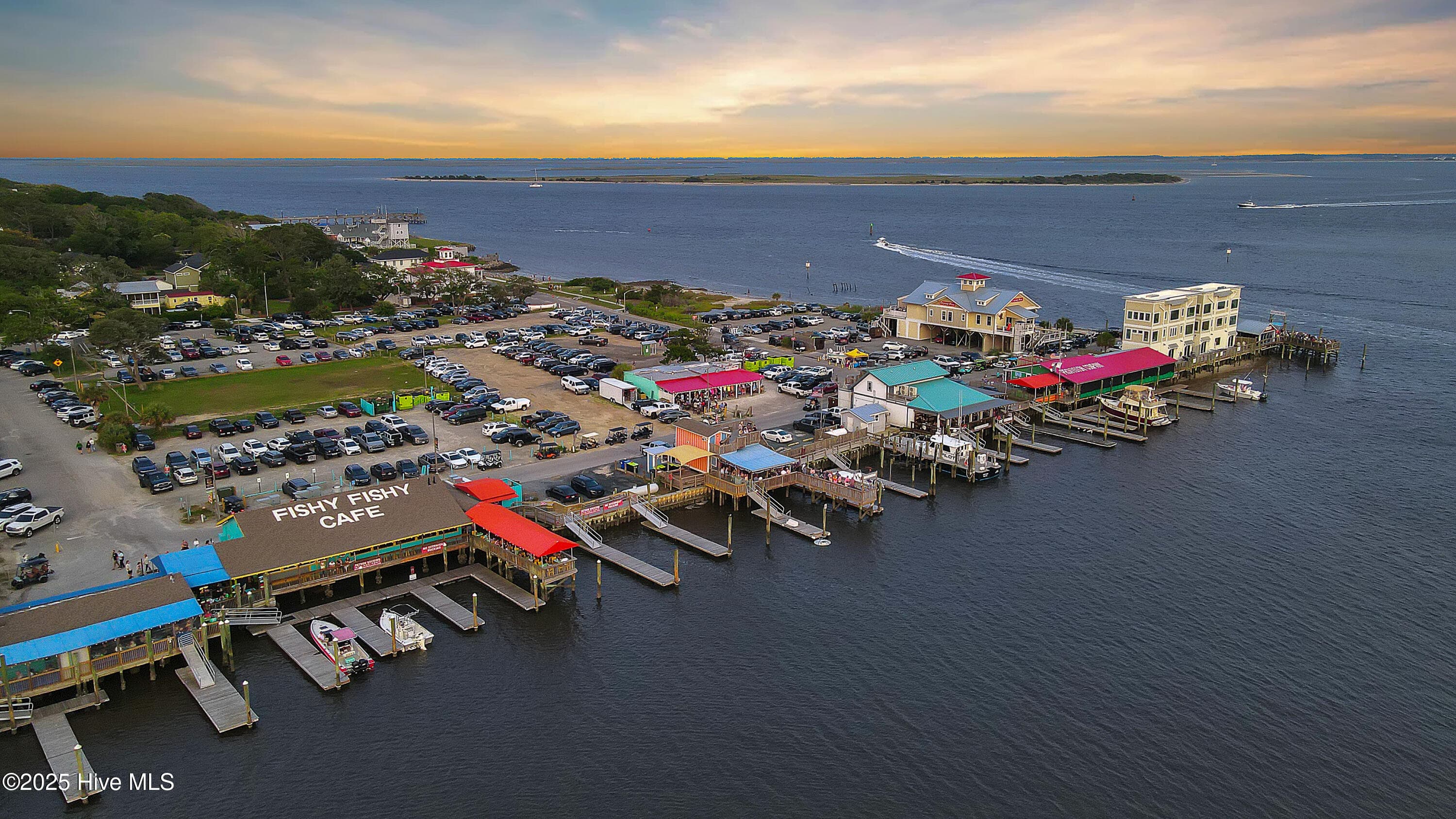 Single Family Residence at 1066 Rock Skipper Road, Ocean Isle Beach, NC 28469, photo 32 of 56