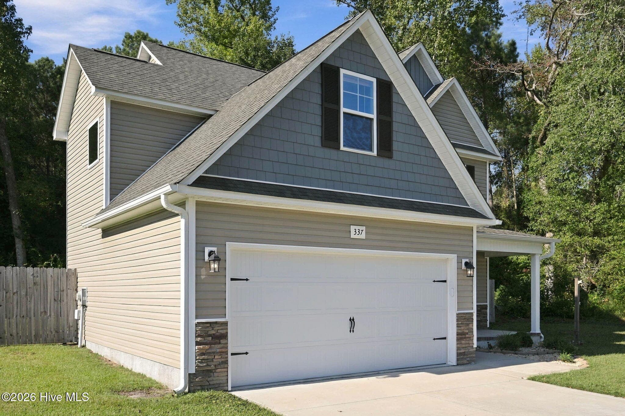 Single Family Residence at 337 James Hedrick Court, Jacksonville, NC 28540, photo 4 of 61