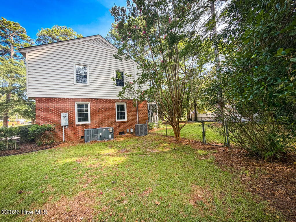 Single Family Residence at 1701 Scotty Drive, Goldsboro, NC 27534, photo 42 of 45
