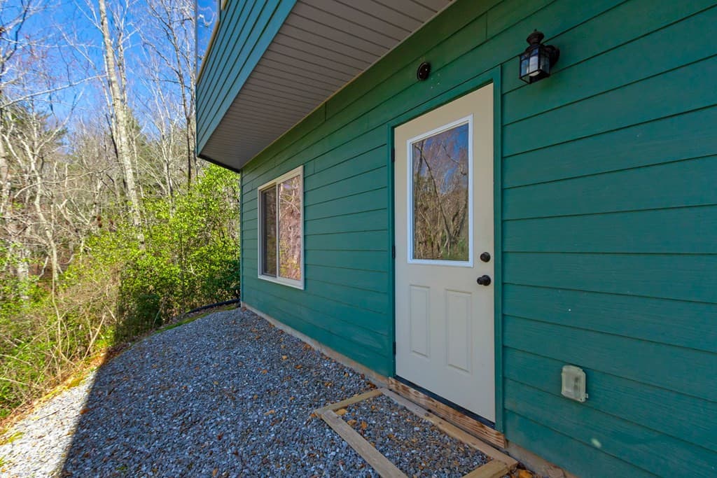 Single Family Residence at 285 Peachtree Mtn Est Road, Murphy, NC 28906, photo 64 of 82