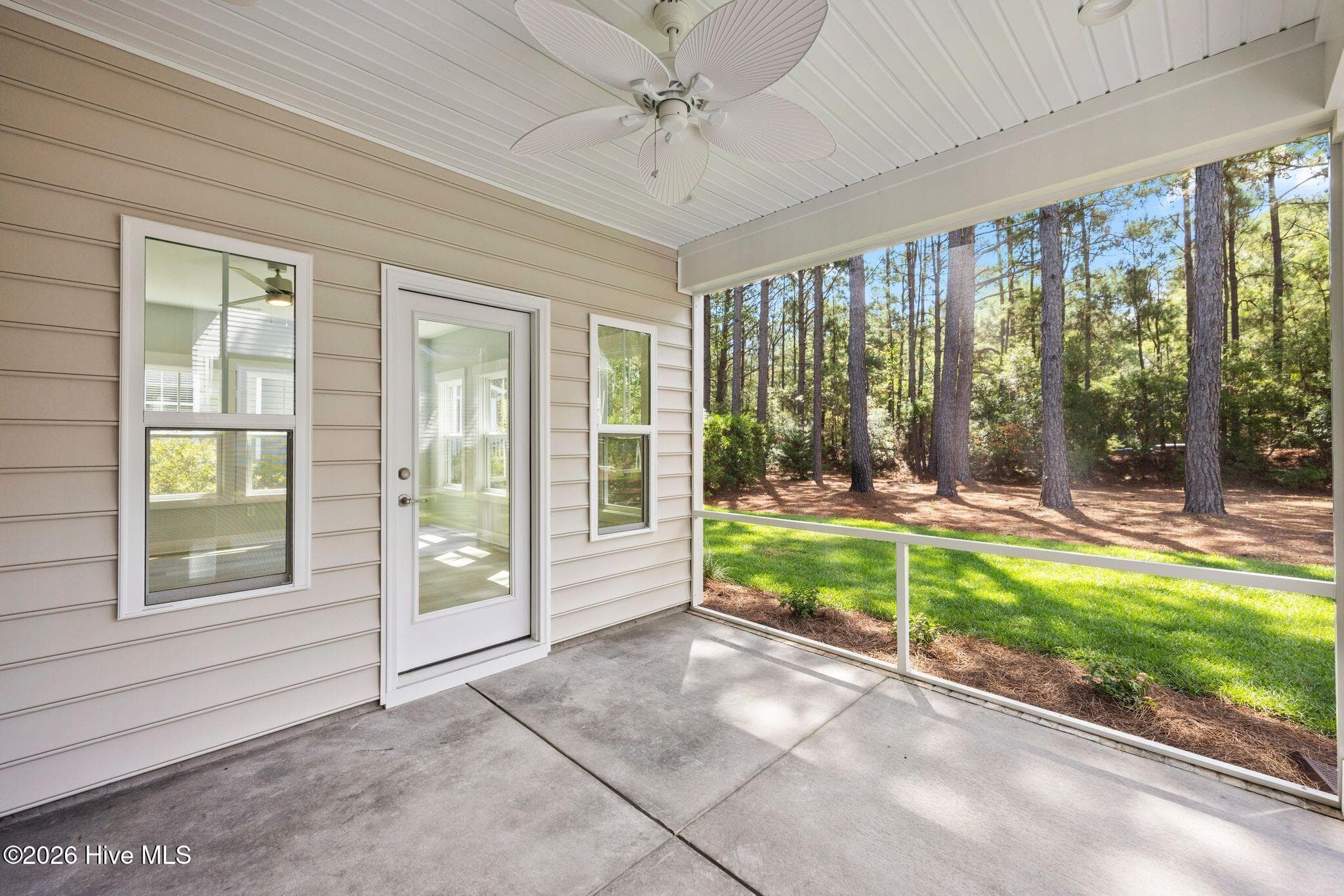 Single Family Residence at 4089 Country Garden Lane, Southport, NC 28461, photo 29 of 86
