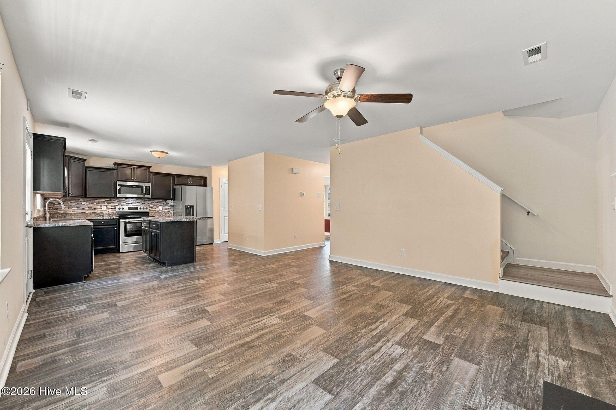 Single Family Residence at 337 James Hedrick Court, Jacksonville, NC 28540, photo 9 of 61