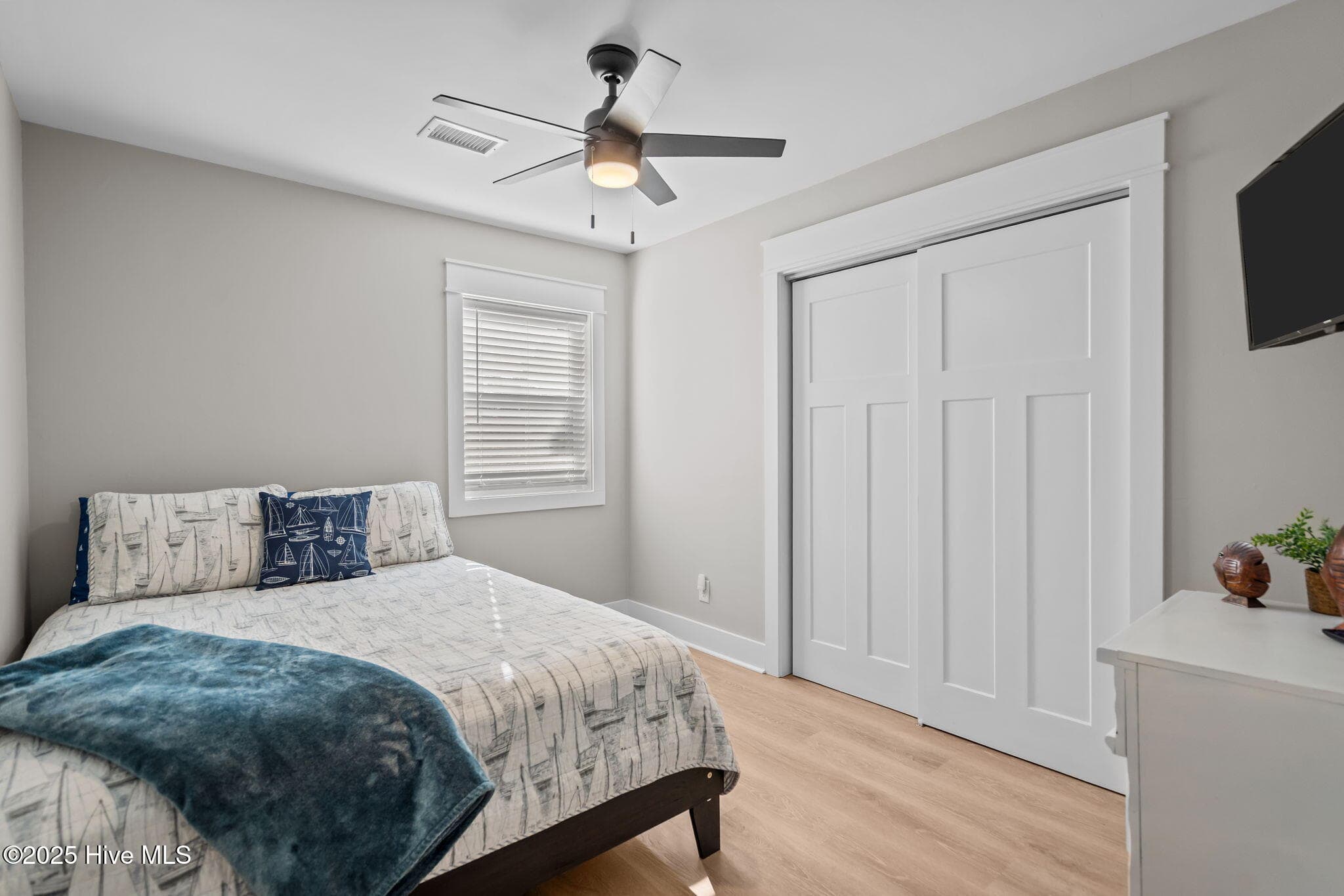 GUEST ROOM #1 - 2037 Oxpen Road SW, Supply, NC 28462